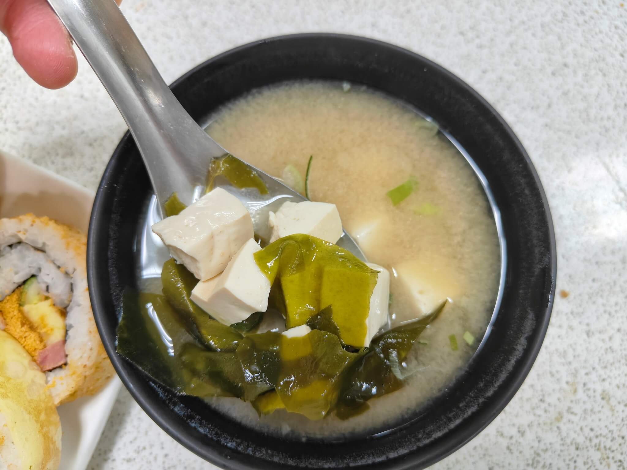 新莊美食｜青菘壽司、30元味增湯超平價、6大粒綜合壽司獨家口味太特別！ @💕小美很愛嚐💕