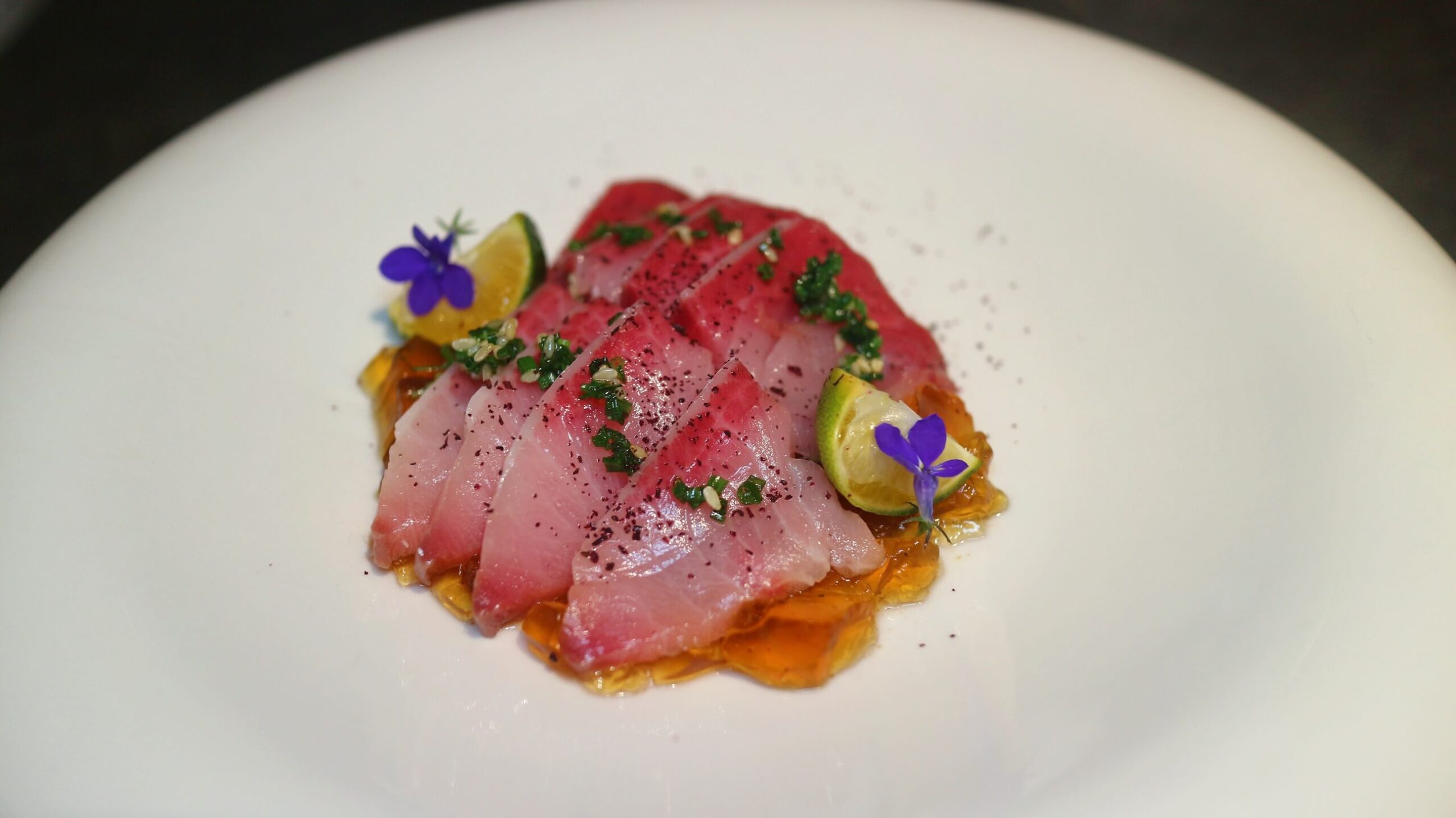 大安美食｜UCHI吾居炭火餐酒 忠孝店、明星藝人最愛東區新熱點！炭火料理、有包廂、可以唱歌、冠軍調酒 ！ @💕小美很愛嚐💕