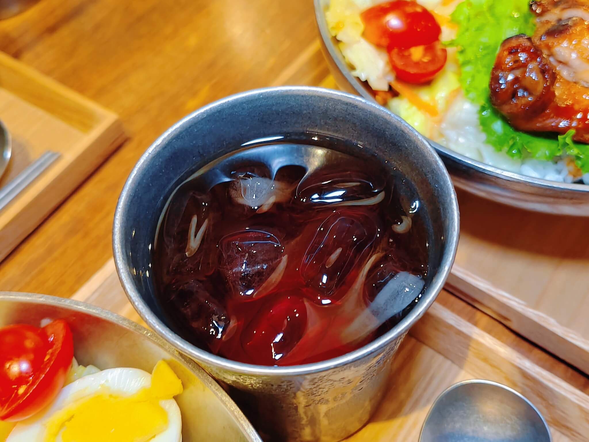 江子翠美食｜閏月吃飯點、超大一隻秘炙雞腿排飯必點、松阪豬飯嫩到長者都咬得動！ @💕小美很愛嚐💕