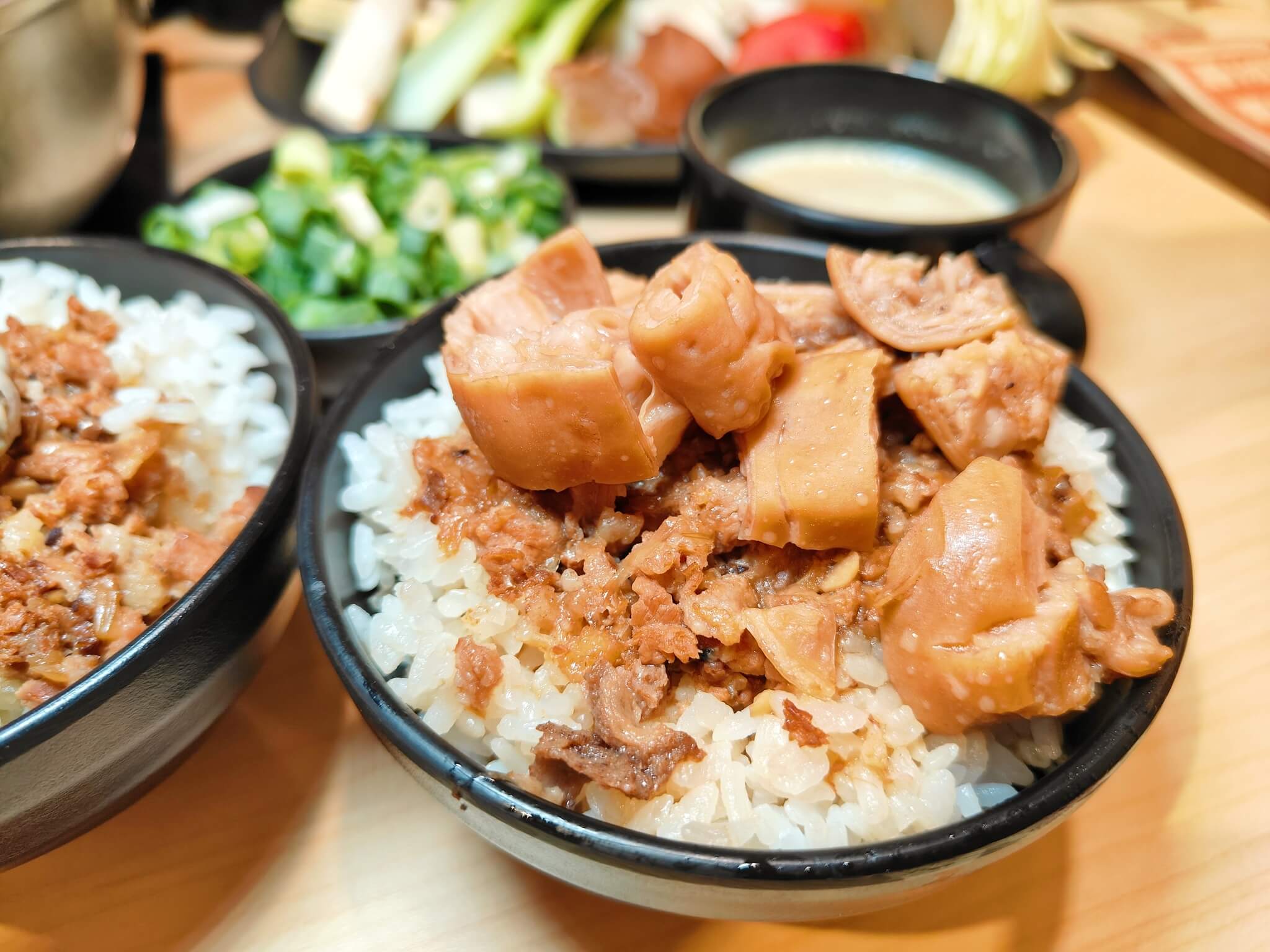 中永和火鍋｜何家香香麻辣鴛鴦鍋、飲料、甜點吃到飽、單點鍋自由配料！月月活動誠意滿滿！ @💕小美很愛嚐💕