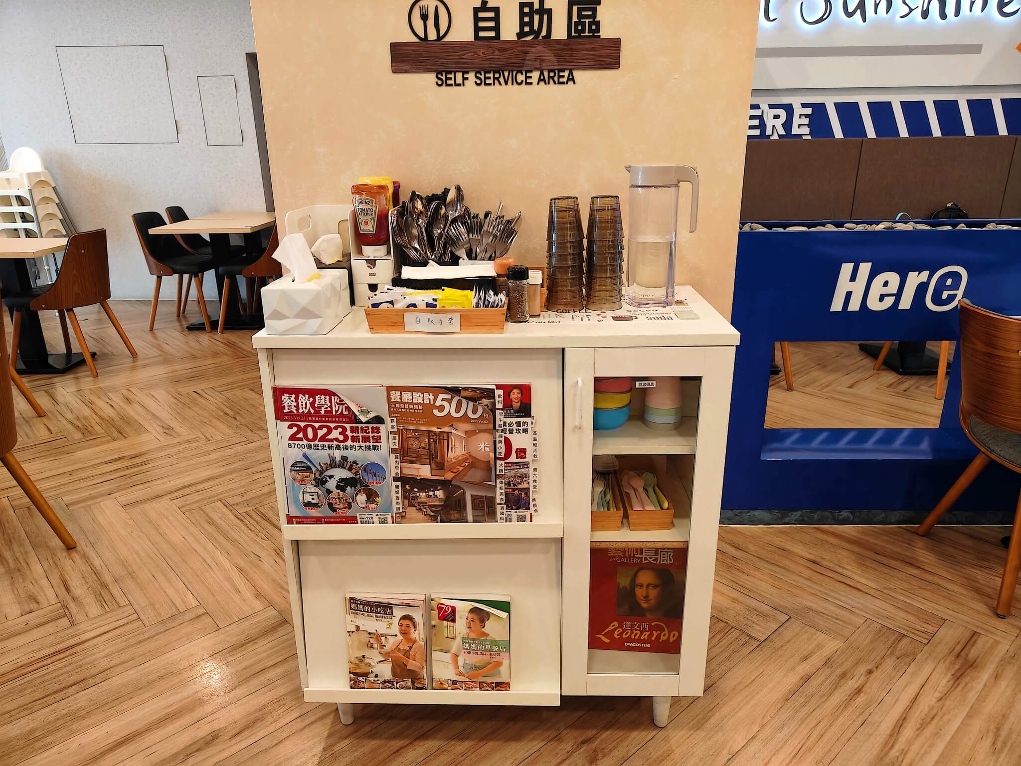 科技大樓美食推薦｜Here café 大安店、補充能量好地方、飲料免費續到飽！ @💕小美很愛嚐💕