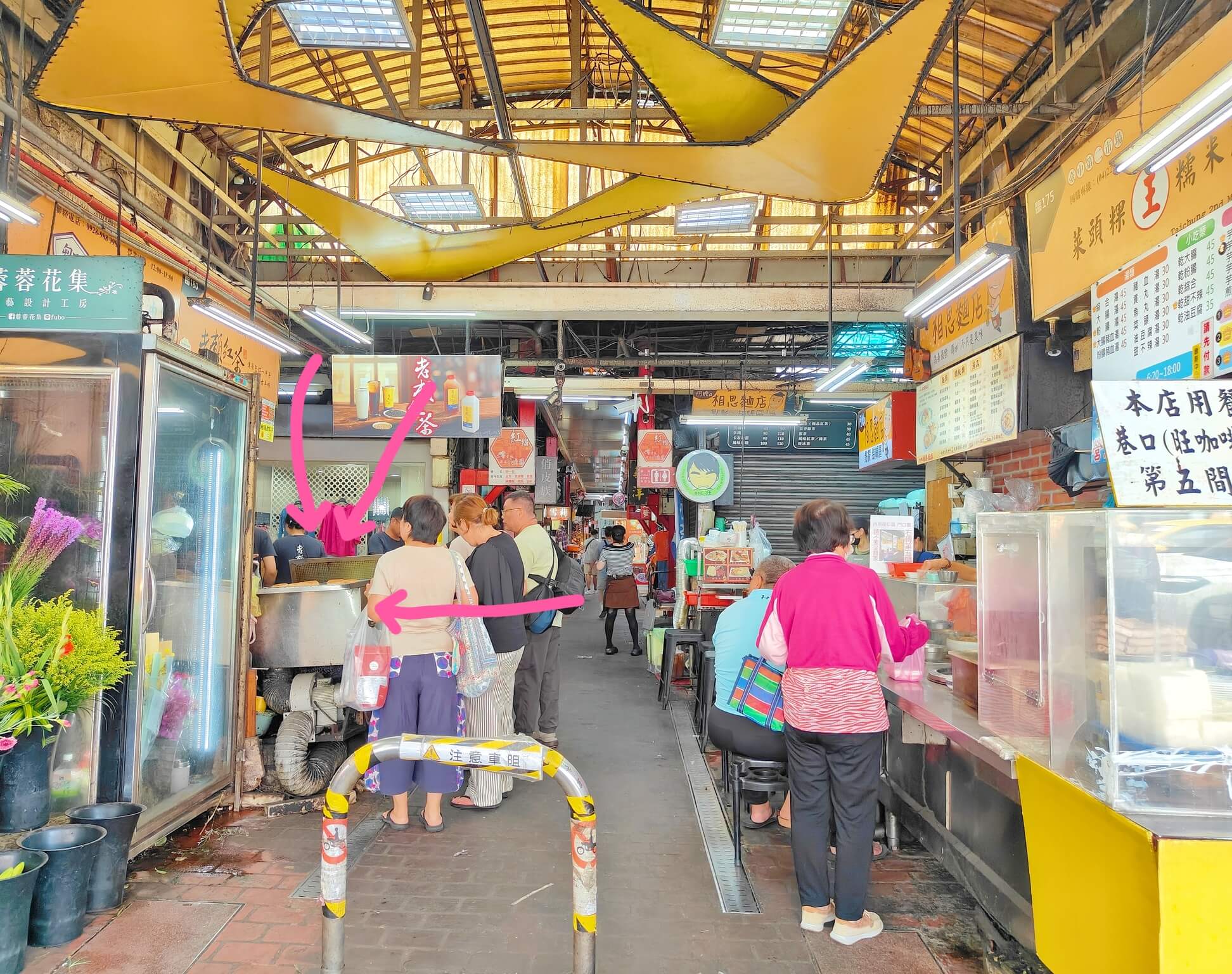 第二市場美食｜鄒氏餡餅蔥油餅、餡餅肉好厚又汁、讓人讚不絕口、厲害美味銅板小吃！ @💕小美很愛嚐💕