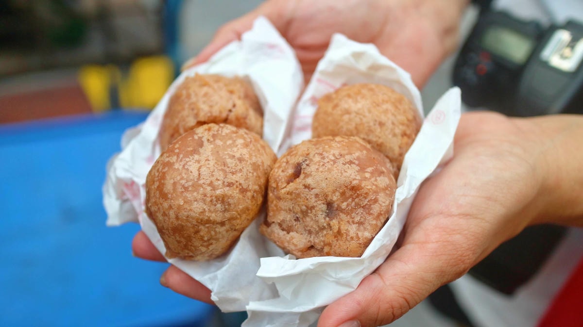 寧夏夜市美食|劉芋仔蛋黃芋餅、滿滿的芋泥、芋頭控必吃!米其林必比登美食! - 第8張圖