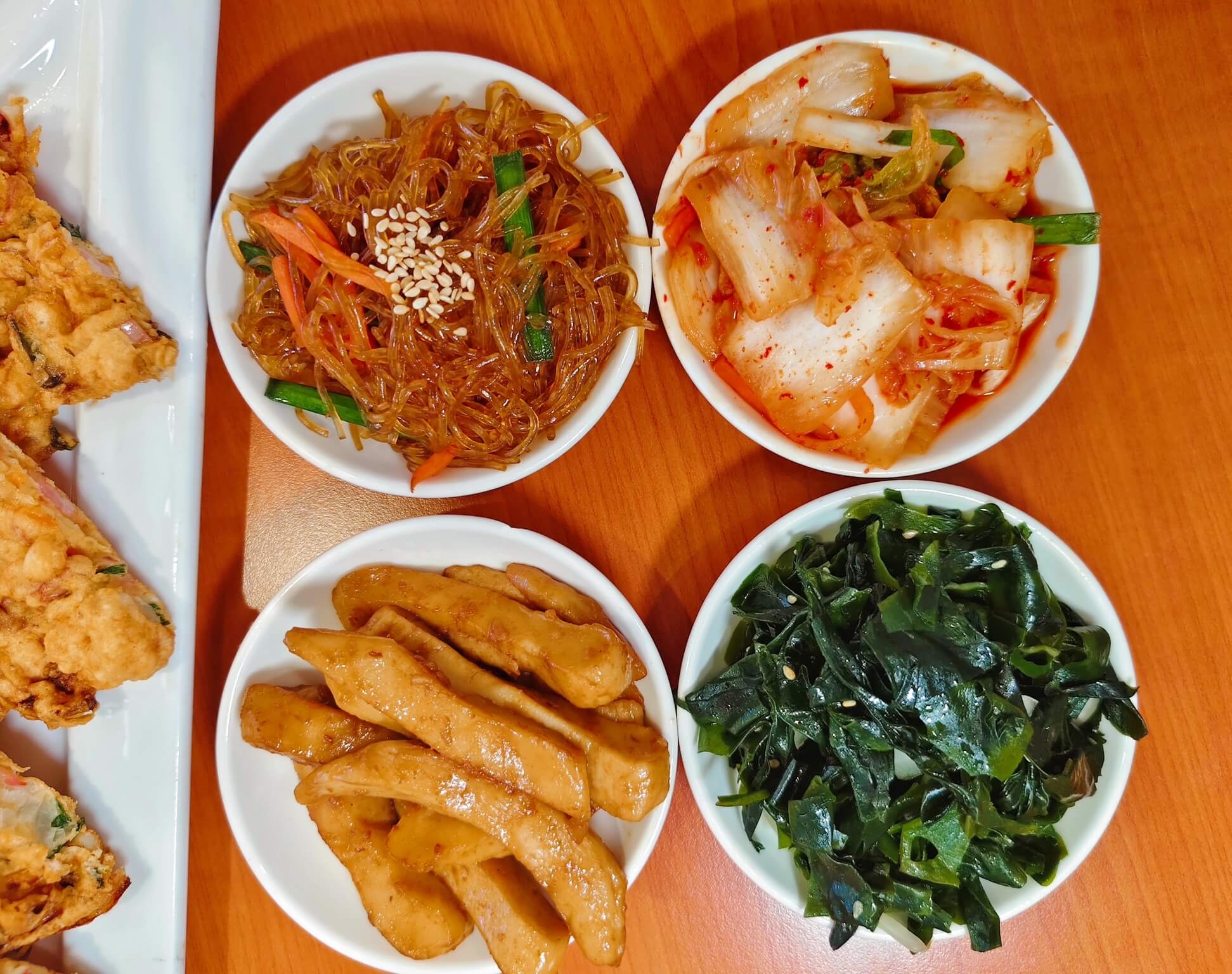 板橋美食|勁呷韓定食、口味道地韓國人開的、小菜無限吃到飽! - 第16張圖