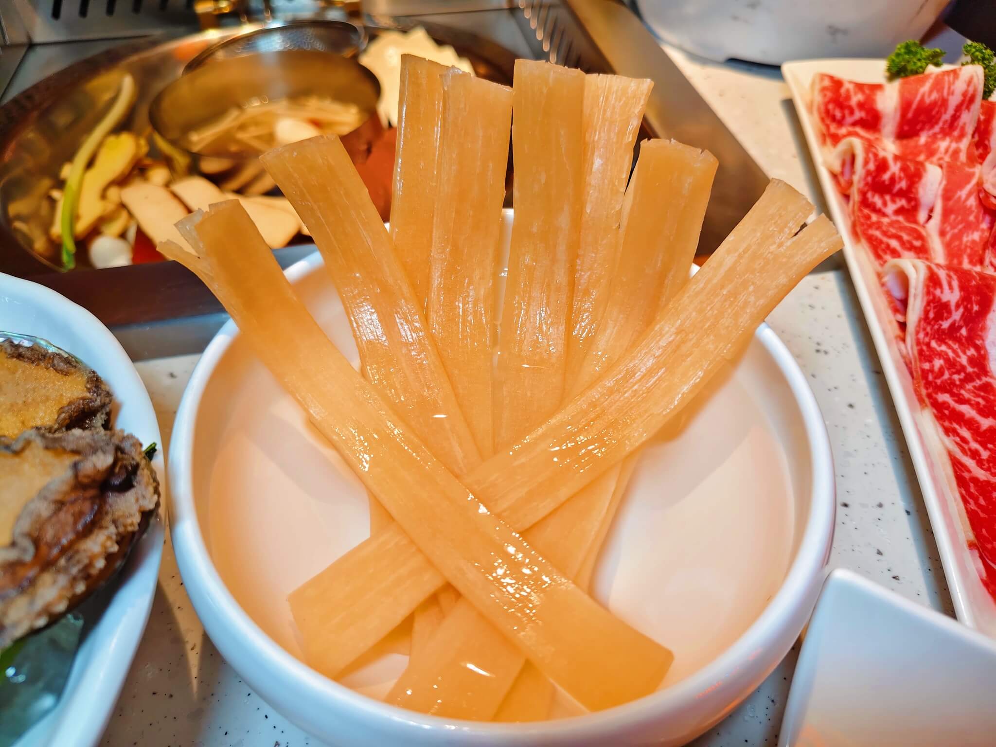 台中西區火鍋推薦|麻一點 重慶老火鍋、香辣過癮不燒喉、搭上麻麻系手搖飲口感太有趣了! - 第26張圖