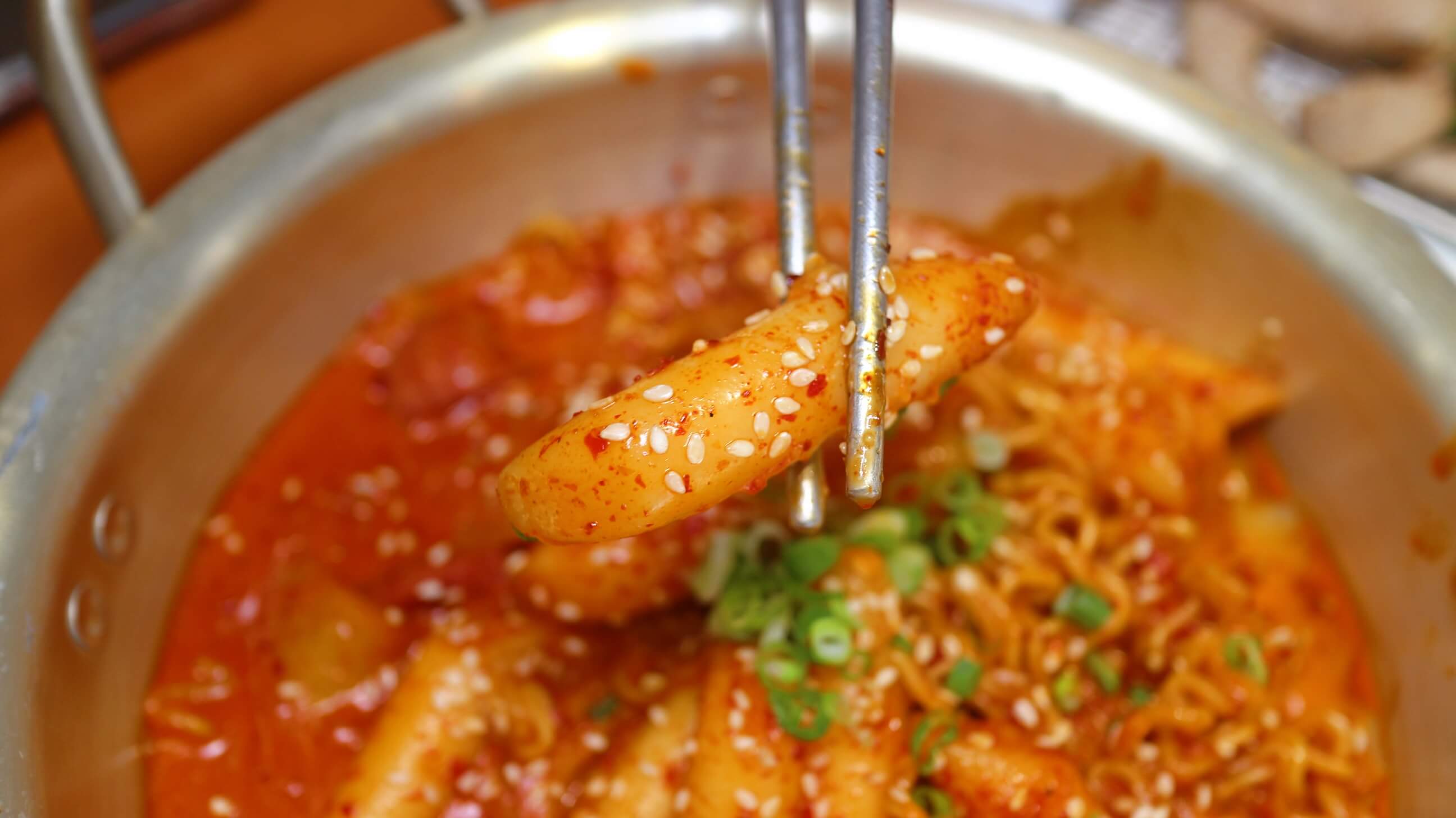 板橋美食|勁呷韓定食、口味道地韓國人開的、小菜無限吃到飽! - 第30張圖