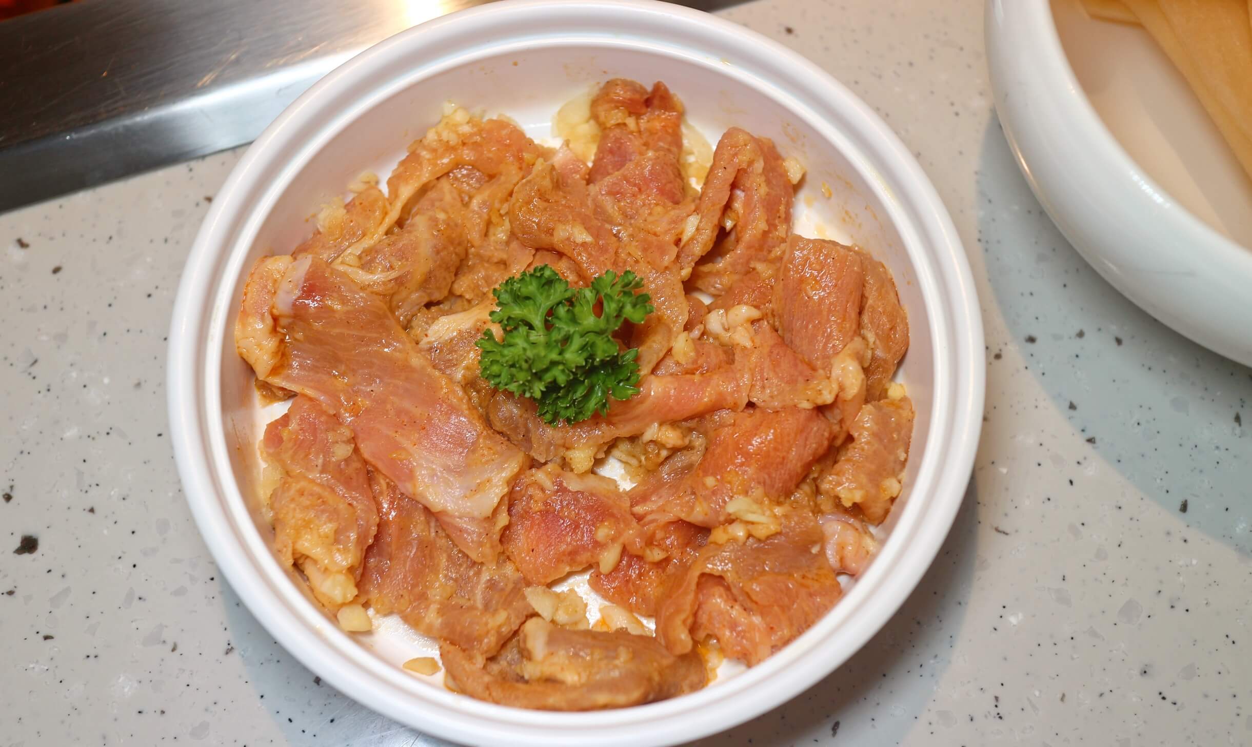 台中西區火鍋推薦|麻一點 重慶老火鍋、香辣過癮不燒喉、搭上麻麻系手搖飲口感太有趣了! - 第22張圖