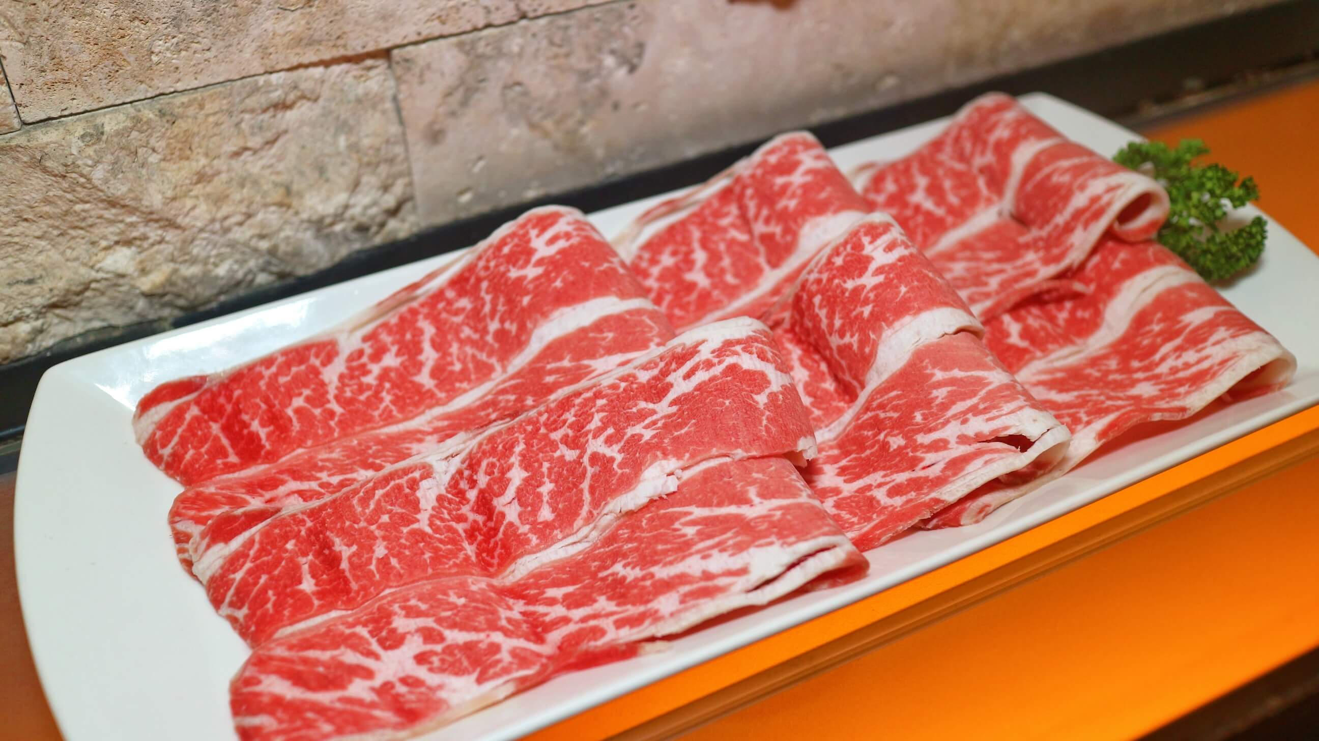 台中西區火鍋推薦|麻一點 重慶老火鍋、香辣過癮不燒喉、搭上麻麻系手搖飲口感太有趣了! - 第17張圖