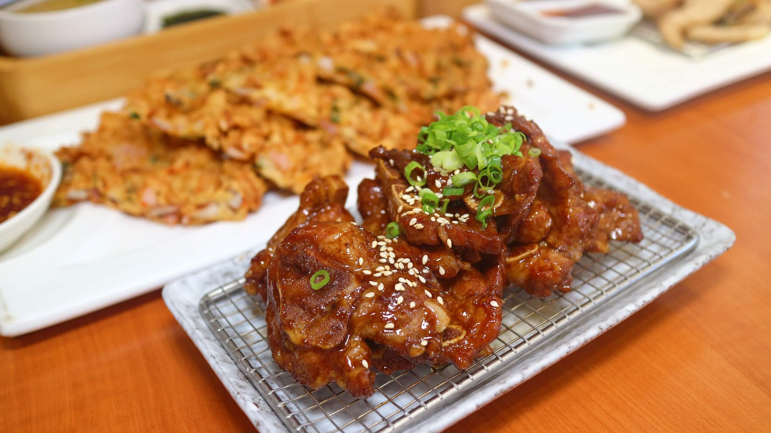 板橋美食|勁呷韓定食、口味道地韓國人開的、小菜無限吃到飽! - 第23張圖