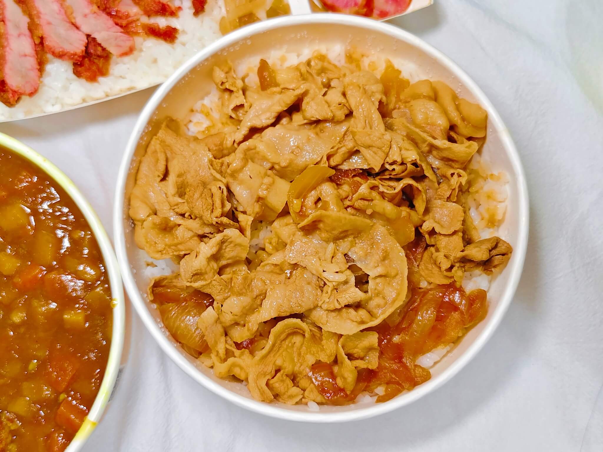 板橋江子翠美食｜鬍鬚張魯肉飯、雙重口感「日式咖哩炸雞丼飯」新上市、一甲子的美食台灣美食必吃！