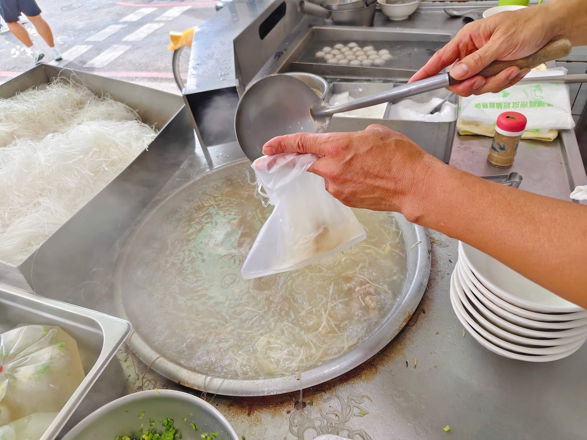 台中南區美食|台中肉員、米其林必比連四年、超過90年老字號肉圓! - 第9張圖