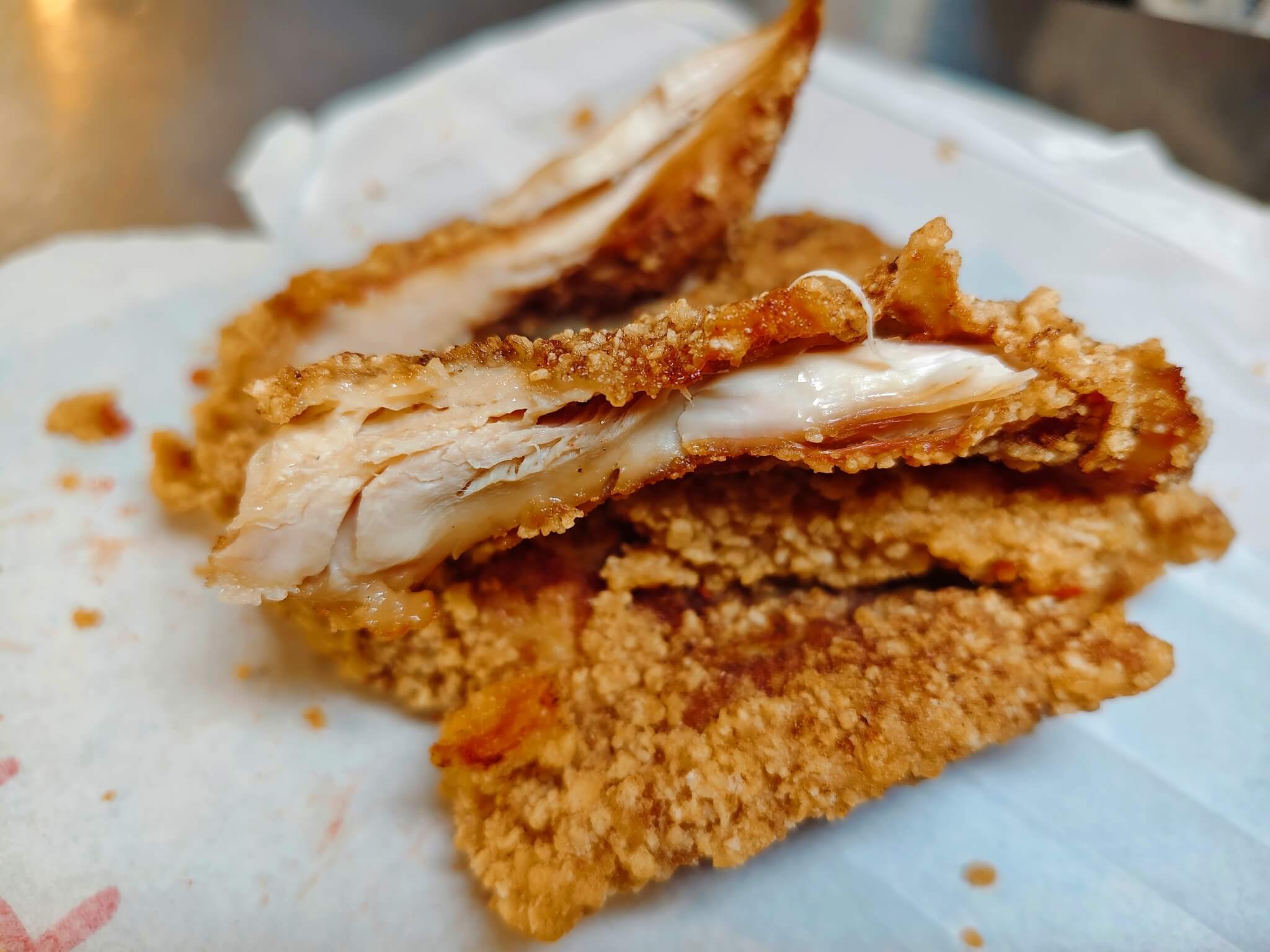 晴光市場美食|陳季炸雞 晴光市場店、香酥雞超搶手!雞排只要55元、雞翅、魷魚圈、地瓜通通必點!! - 第24張圖