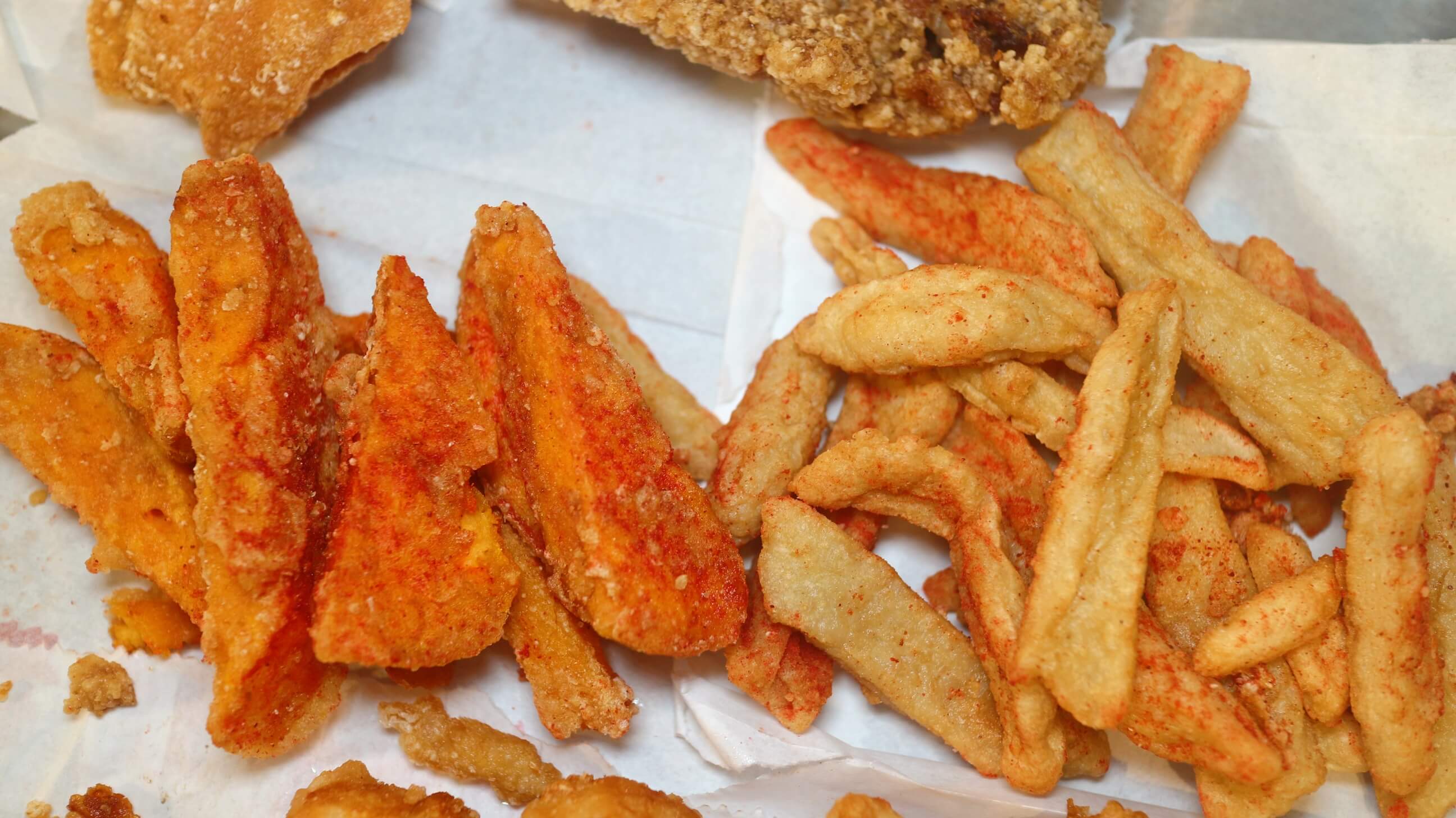 晴光市場美食|陳季炸雞 晴光市場店、香酥雞超搶手!雞排只要55元、雞翅、魷魚圈、地瓜通通必點!! - 第28張圖