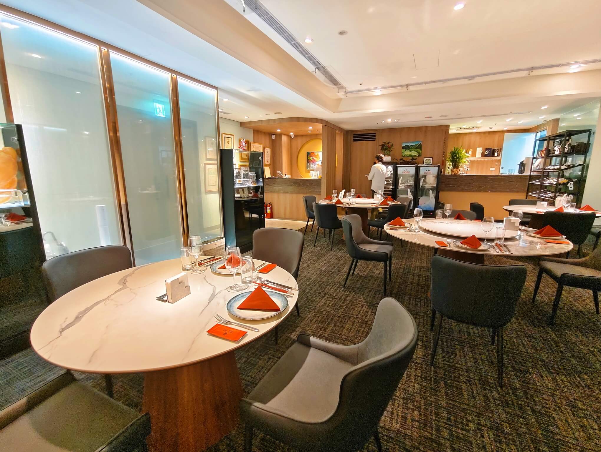 松山區私廚料理｜麟聚粵式料理 、連兩年米其林推薦、超值午間桌菜15,000元推薦、包廂推薦！茹曦酒店美食