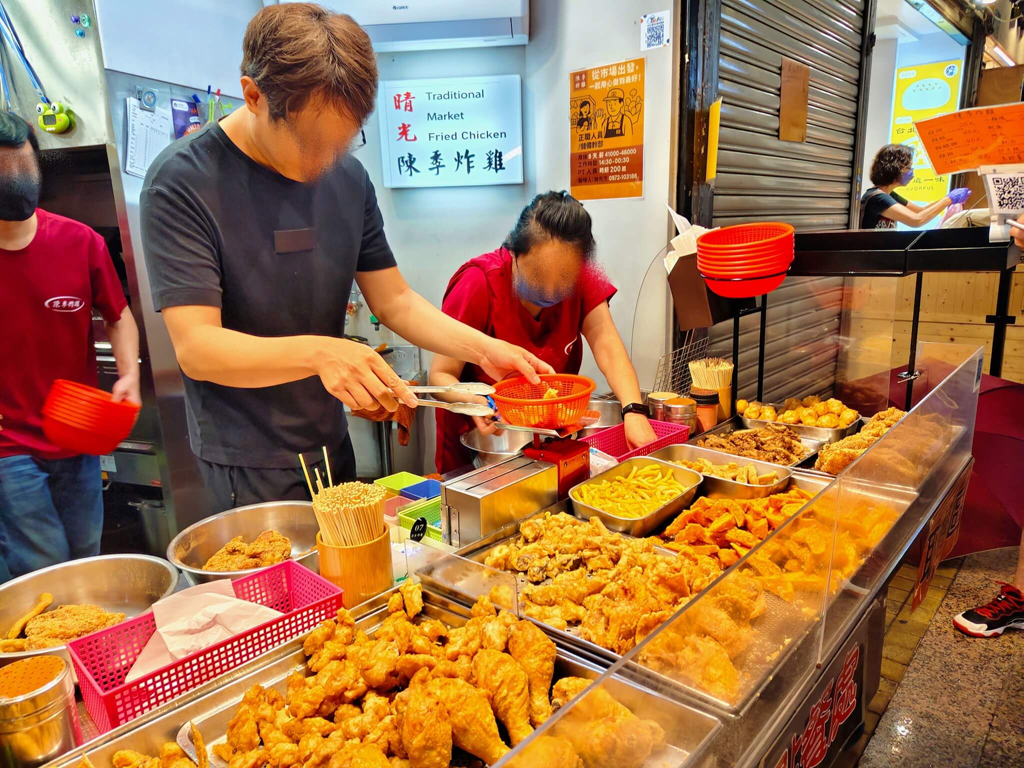 晴光市場美食|陳季炸雞 晴光市場店、香酥雞超搶手!雞排只要55元、雞翅、魷魚圈、地瓜通通必點!! - 第4張圖