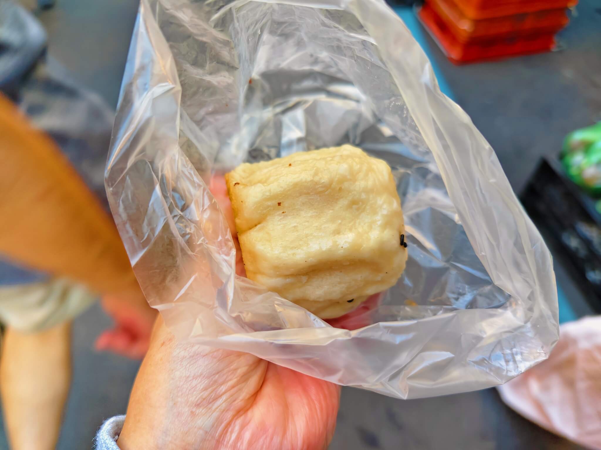 亞東醫院站美食|板橋國慶黃昏市場 蔥油餅 水煎包、蔥油餅15元、水煎包10元! - 第7張圖