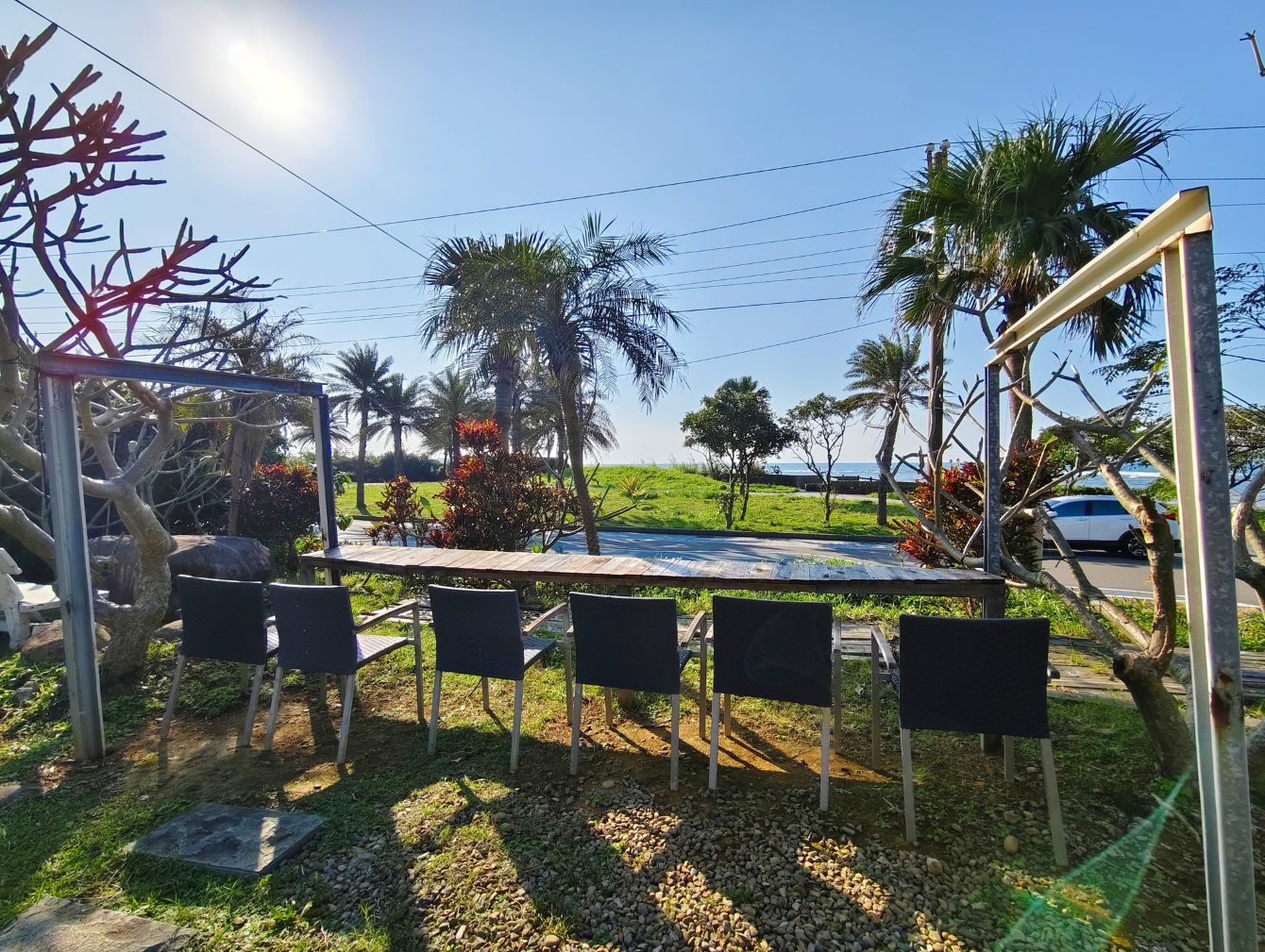 新北三芝海景咖啡廳｜秘境小峇里、如墾丁美景、湛藍大海盡收眼底！