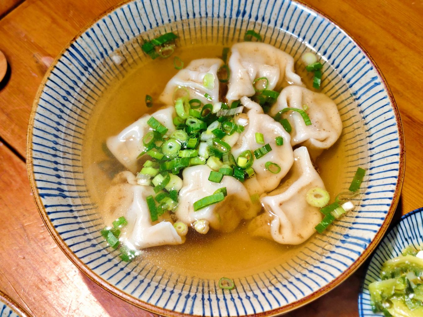 中山牛肉麵推薦｜東館牛肉麵、濃郁湯頭、厚實牛肉、就連國外旅客也無法抗拒他們魅力～！