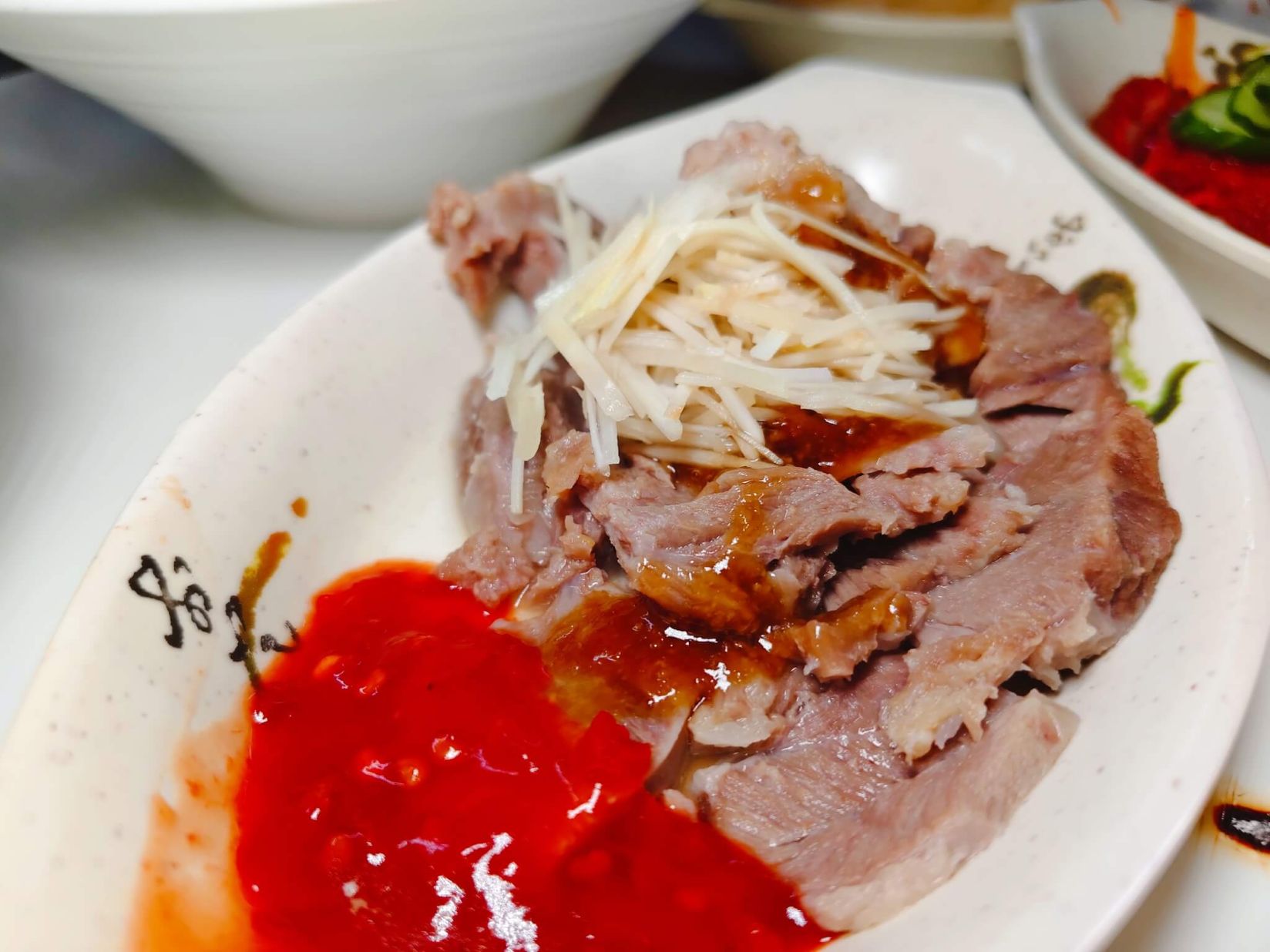 林口美食|半邊圓米粉湯香菇肉粥、香菇肉粥、米粉湯都只要30元、小菜只要15元! - 第14張圖 林口美食|半邊圓米粉湯香菇肉粥、香菇肉粥、米粉湯都只要30元、小菜只要15元!