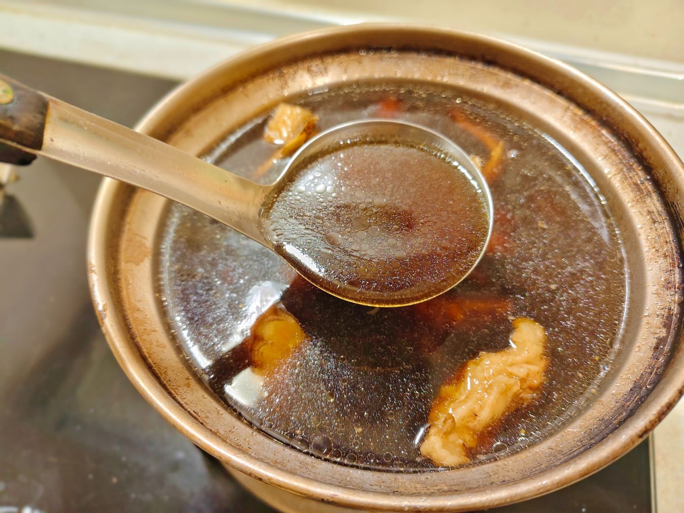 聯昌藥膳｜八珍、何首烏燉包、養成好體質！開啓你的「紅顏」模式～天天都能水噹噹！