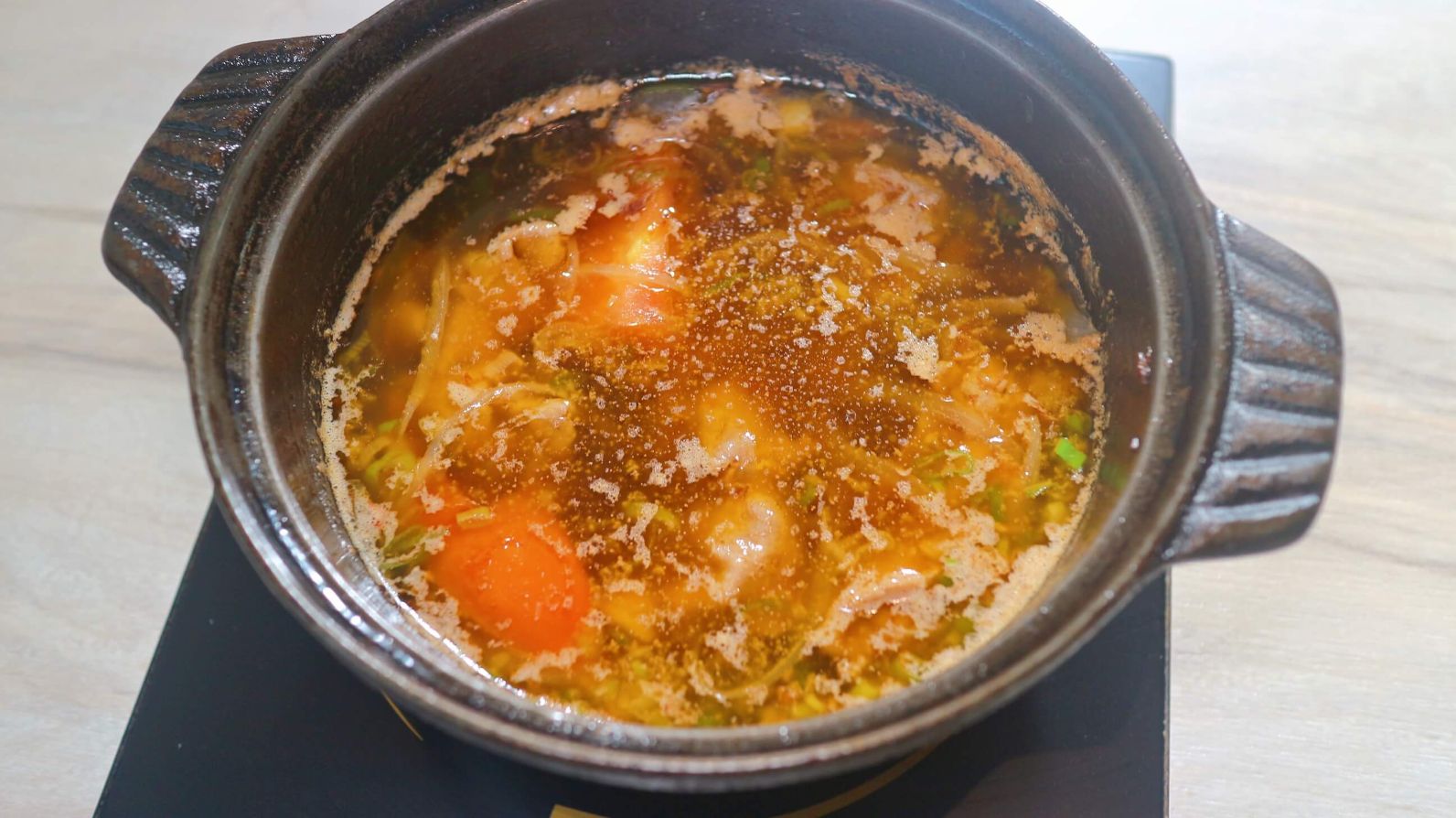 永和火鍋l 肉多多永和民權店 全台! 全天候! 平假日不限時! 輕量級套餐299 元起， 70多種自助吧、冰品吃到飽，CP值超高！(西門店.淡水店例假日除外，依各店營業時間；湯底.服務費另計)