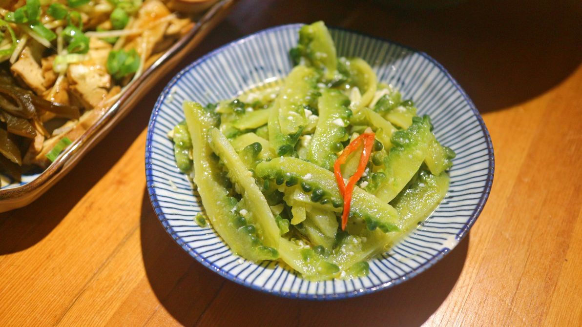 中山牛肉麵推薦｜東館牛肉麵、濃郁湯頭、厚實牛肉、就連國外旅客也無法抗拒他們魅力～！