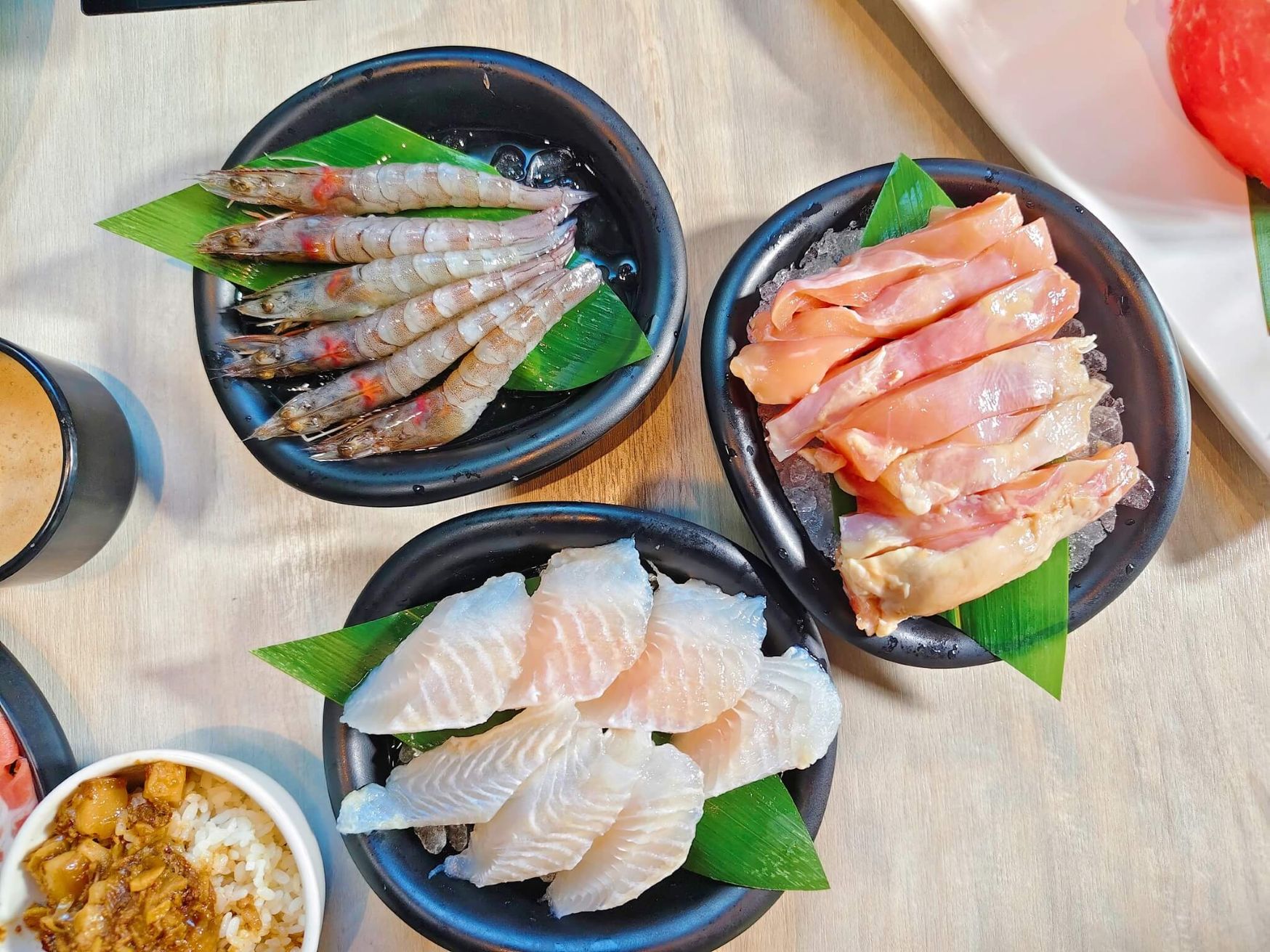 永和火鍋l 肉多多永和民權店 全台! 全天候! 平假日不限時! 輕量級套餐299 元起， 70多種自助吧、冰品吃到飽，CP值超高！(西門店.淡水店例假日除外，依各店營業時間；湯底.服務費另計)