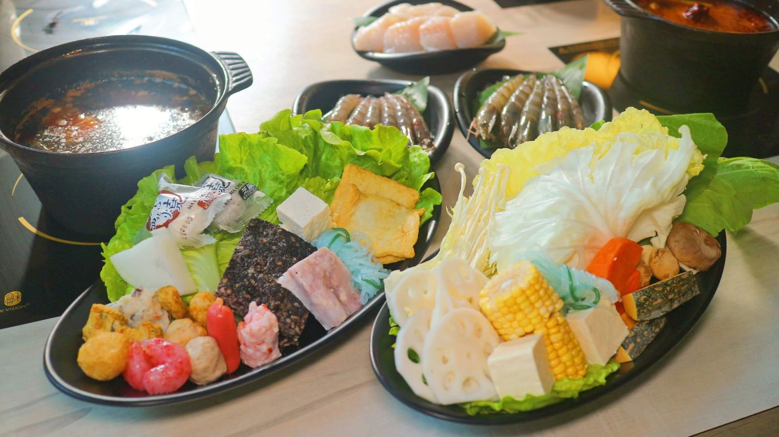 永和火鍋l 肉多多永和民權店 全台! 全天候! 平假日不限時! 輕量級套餐299 元起， 70多種自助吧、冰品吃到飽，CP值超高！(西門店.淡水店例假日除外，依各店營業時間；湯底.服務費另計)