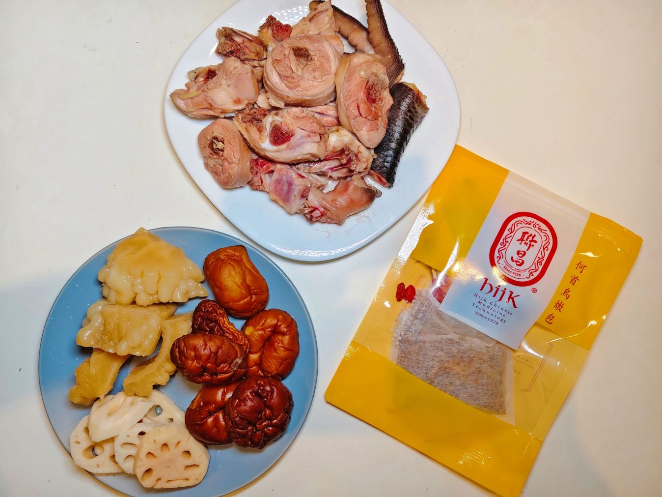 聯昌藥膳｜八珍、何首烏燉包、養成好體質！開啓你的「紅顏」模式～天天都能水噹噹！