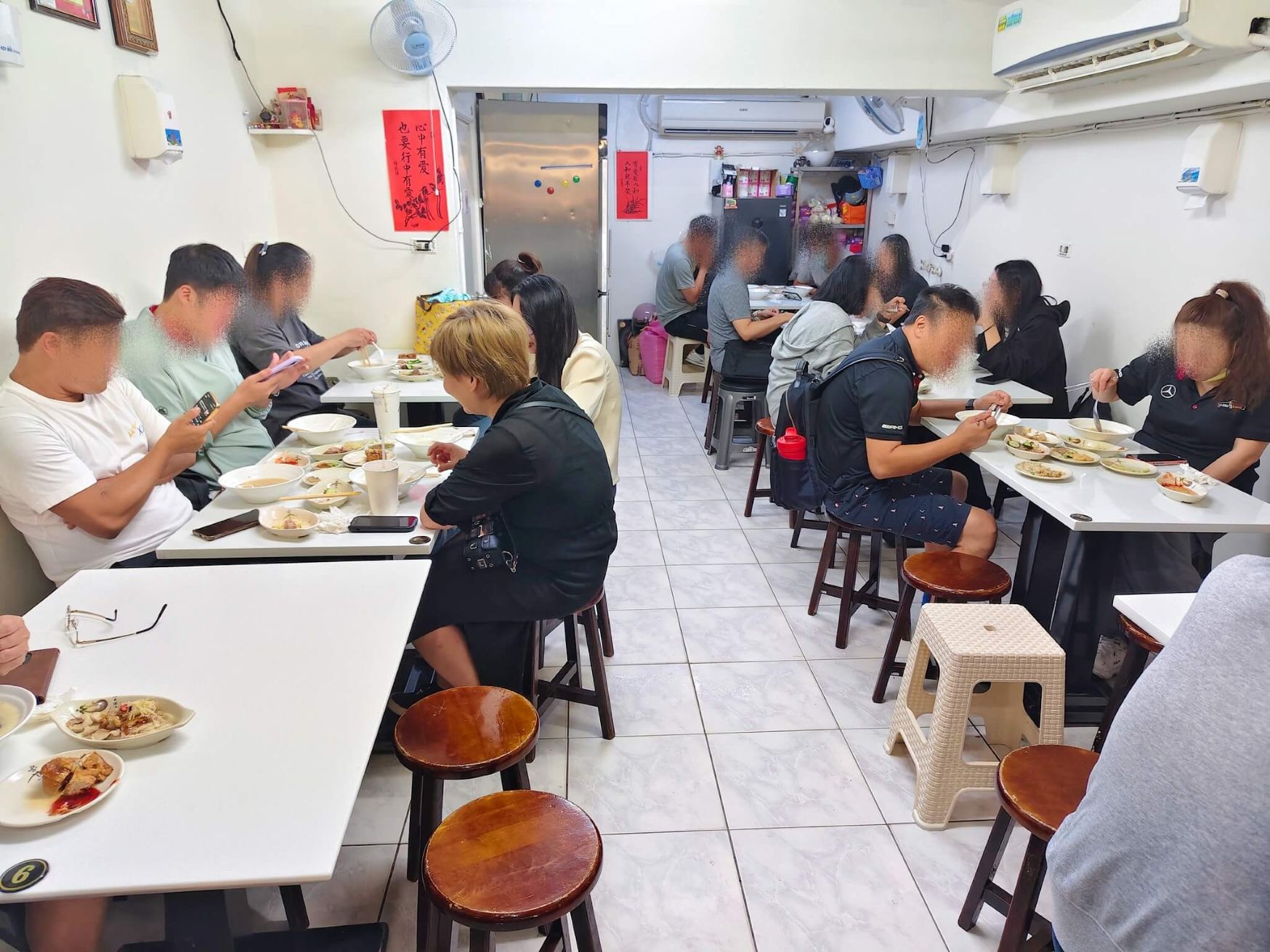 林口美食|半邊圓米粉湯香菇肉粥、香菇肉粥、米粉湯都只要30元、小菜只要15元! - 第6張圖 林口美食|半邊圓米粉湯香菇肉粥、香菇肉粥、米粉湯都只要30元、小菜只要15元!