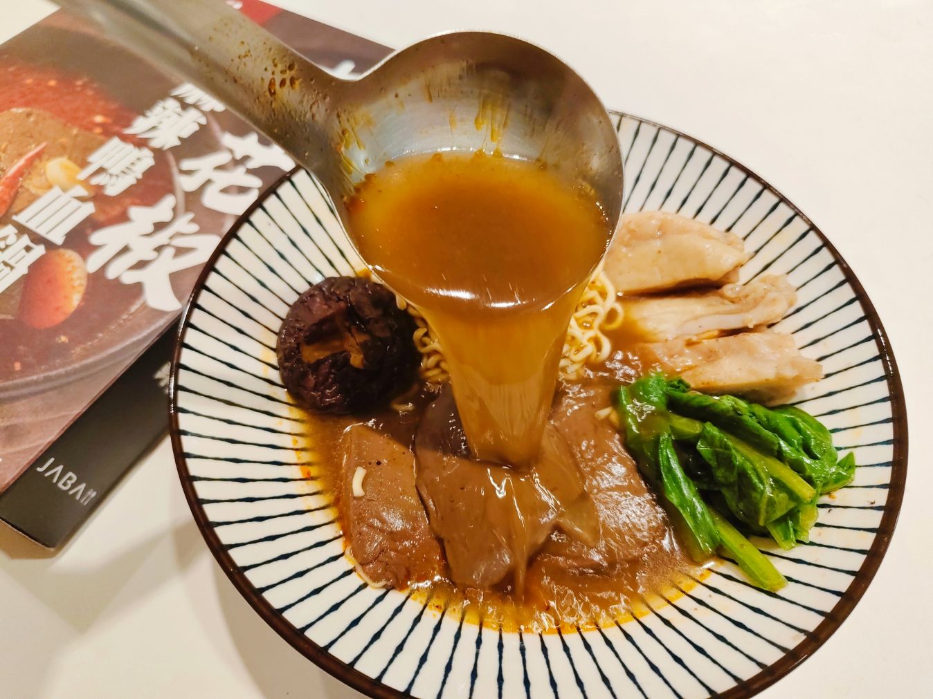 宅配美食｜JABA青花椒麻辣鴨血鍋、爆漿鴨血、香辣過癮2人吃剛剛好！加熱即食超方便！