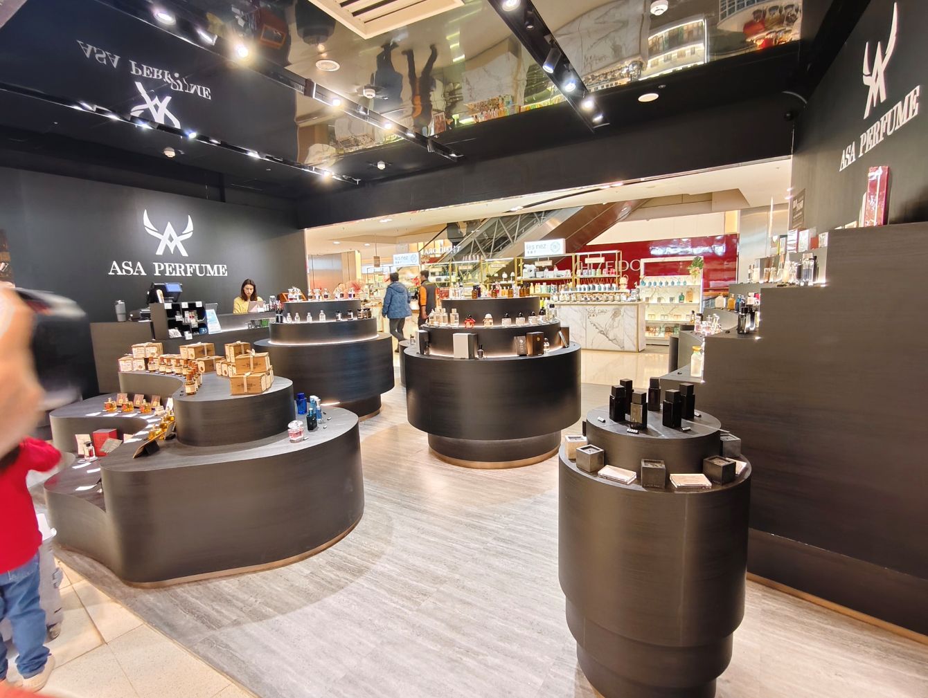 桃園大江購物中心、2026賀歲慶裝置藝術開箱、吃喝玩樂買一站式悠遊逛街城！（全年免費停車）