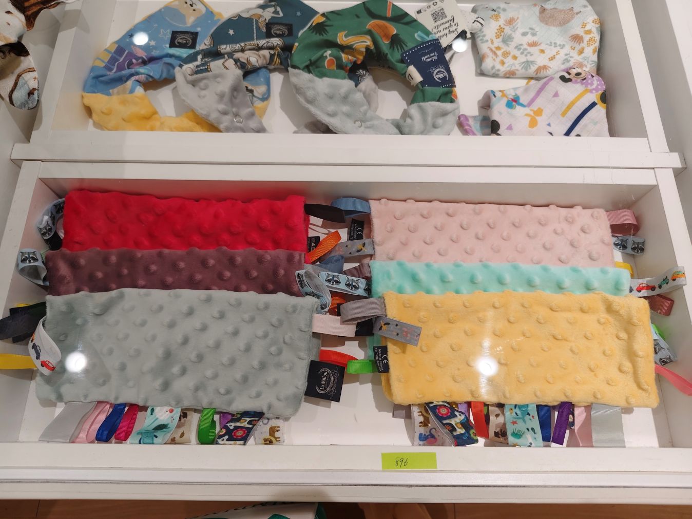 桃園大江購物中心、2026賀歲慶裝置藝術開箱、吃喝玩樂買一站式悠遊逛街城！（全年免費停車）