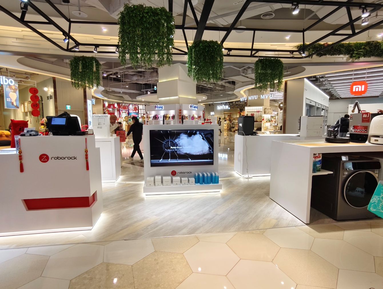 桃園大江購物中心、2026賀歲慶裝置藝術開箱、吃喝玩樂買一站式悠遊逛街城！（全年免費停車）