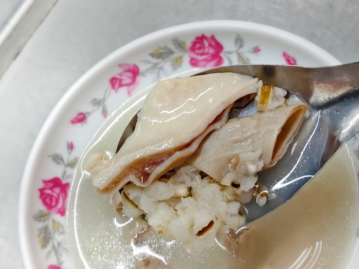 甘甜美味飄香80年老店、濃郁乳白四神湯頭可以續湯、基隆廟口 四神湯20號攤! - 第9張圖 甘甜美味飄香80年老店、濃郁乳白四神湯頭可以續湯、基隆廟口 四神湯20號攤!