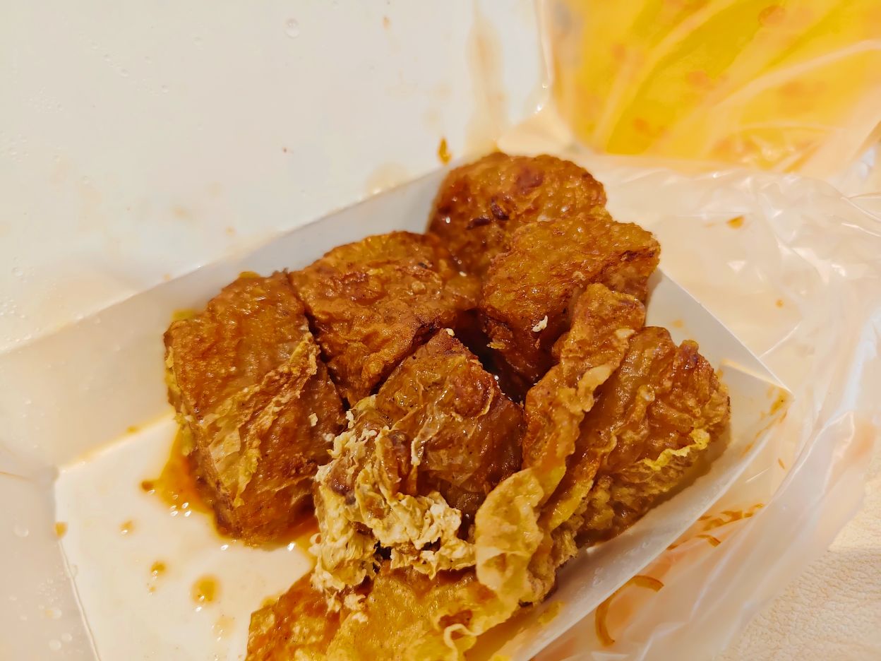 雞捲看起來有夠好吃、大部分都在罵、這是要買嗎? 古早味雞捲大王(15號)! - 第8張圖 雞捲看起來有夠好吃、大部分都在罵、這是要買嗎? 古早味雞捲大王(15號)!