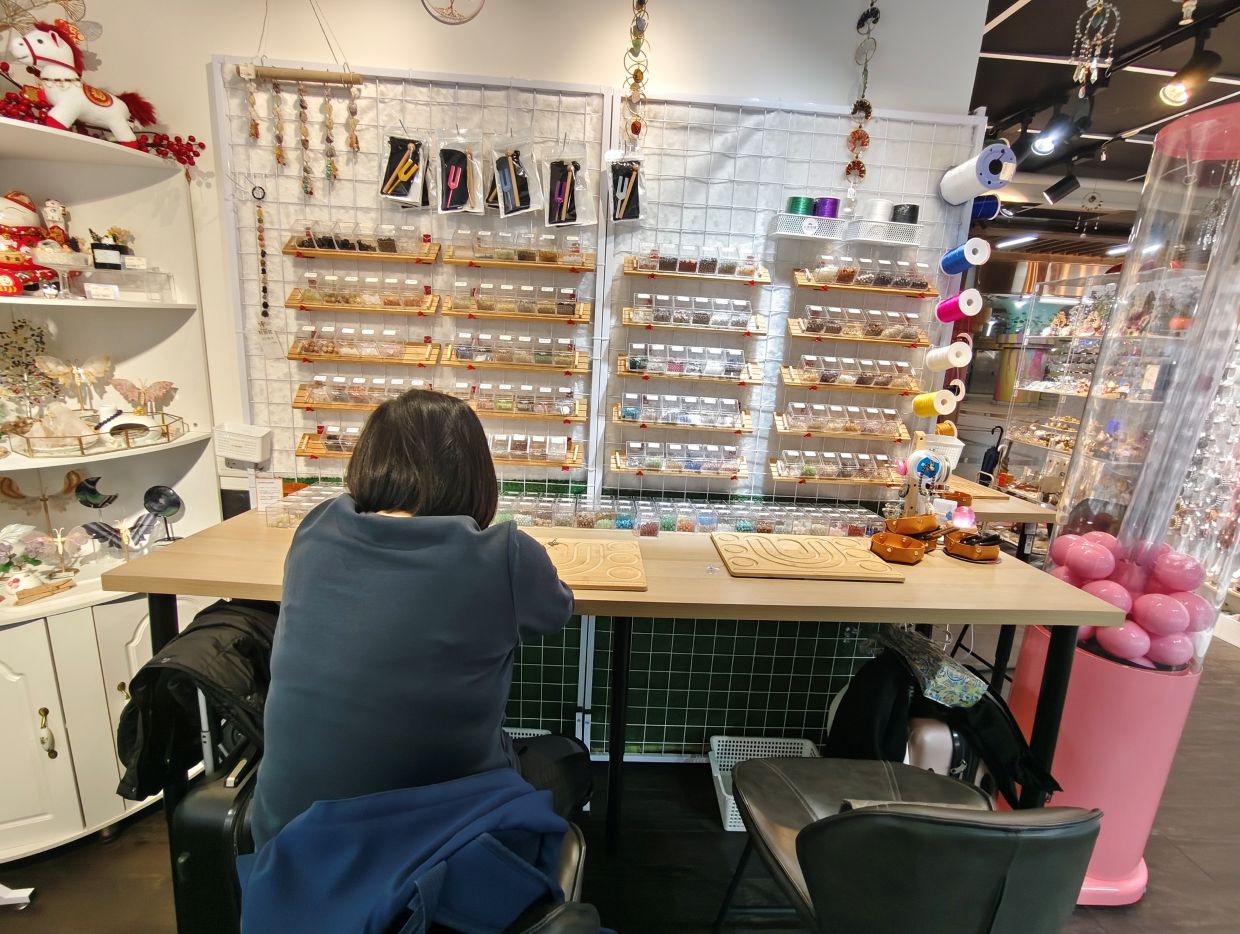 想招財、招桃花該選哪種？客製水晶、淨化一站完成、北車有礦！
