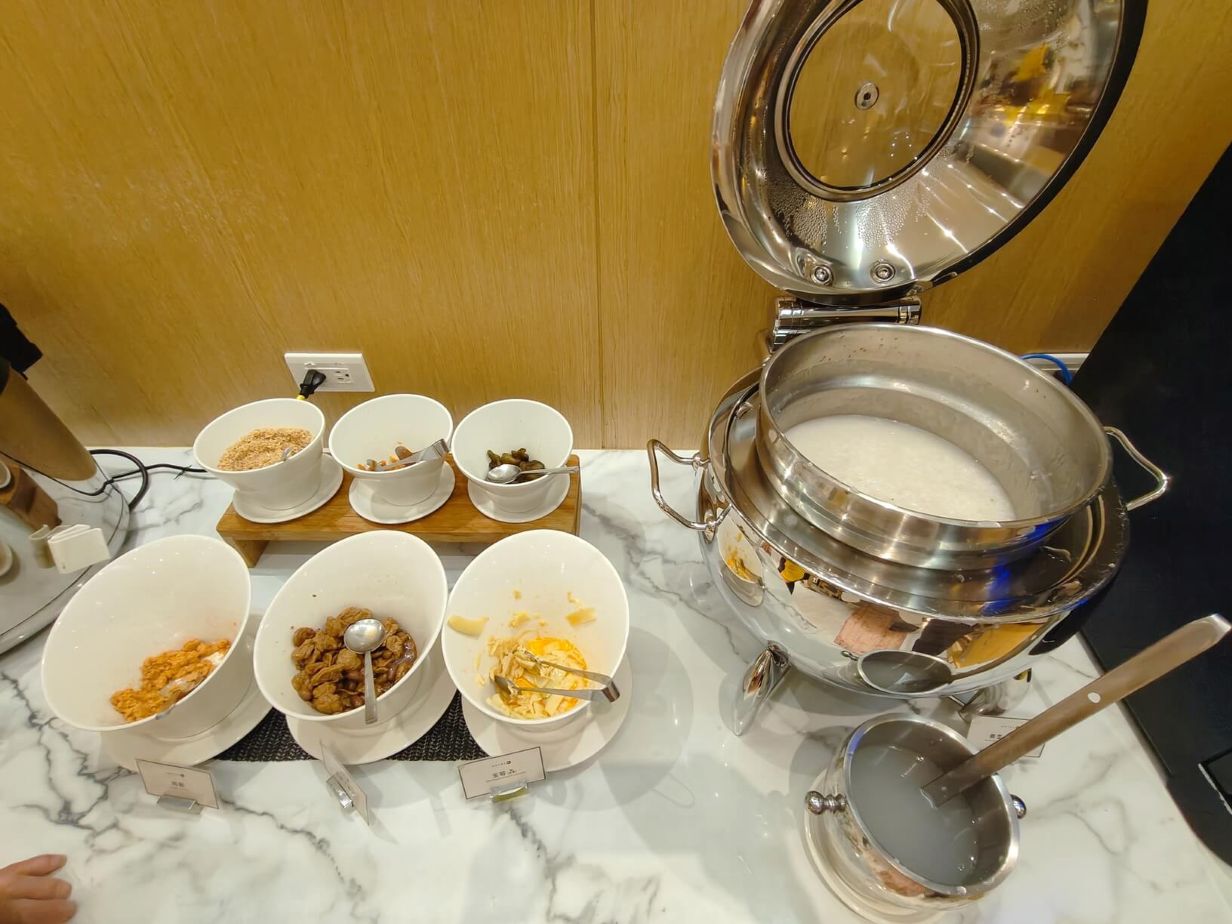 小西門圓環就在樓下、早餐澎湃還有台南牛肉湯必喝、聖禾大飯店 Hotel A - 第23張圖 小西門圓環就在樓下、早餐澎湃還有台南牛肉湯必喝、聖禾大飯店 Hotel A