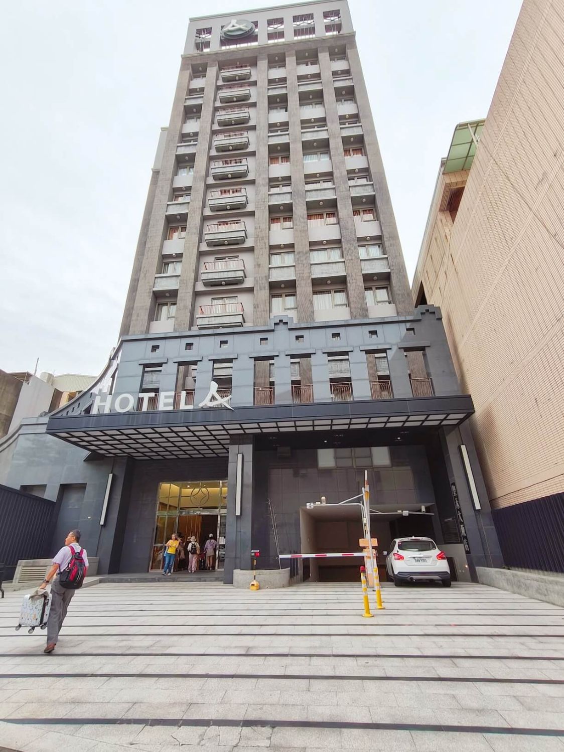 小西門圓環就在樓下、早餐澎湃還有台南牛肉湯必喝、聖禾大飯店 Hotel A - 第2張圖 小西門圓環就在樓下、早餐澎湃還有台南牛肉湯必喝、聖禾大飯店 Hotel A