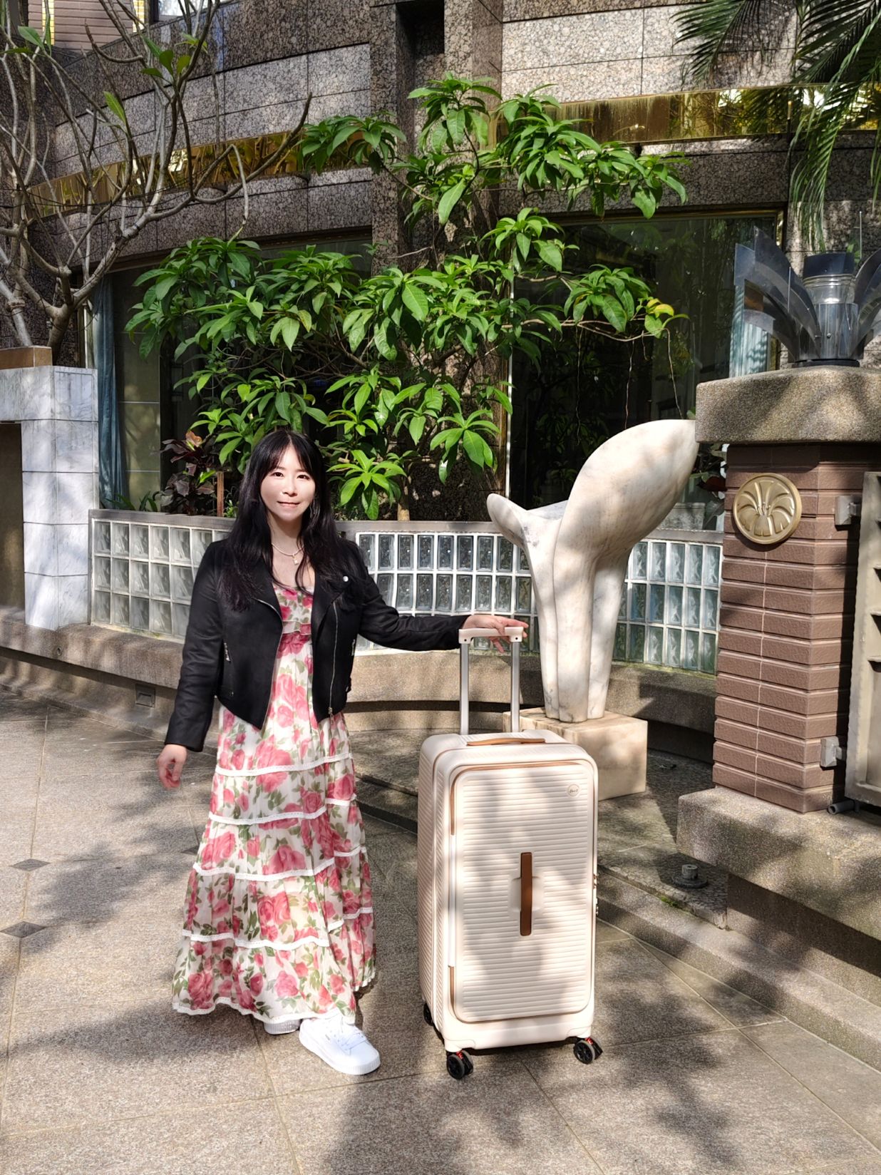 旅行必備好朋友|DORIS朵莉絲 極o能裝行李箱 PRO款、前開式設計、大容量、五輪耐重、摔破換新箱保修! - 第3張圖 旅行必備好朋友|DORIS朵莉絲 極o能裝行李箱 PRO款、前開式設計、大容量、五輪耐重、摔破換新箱保修!