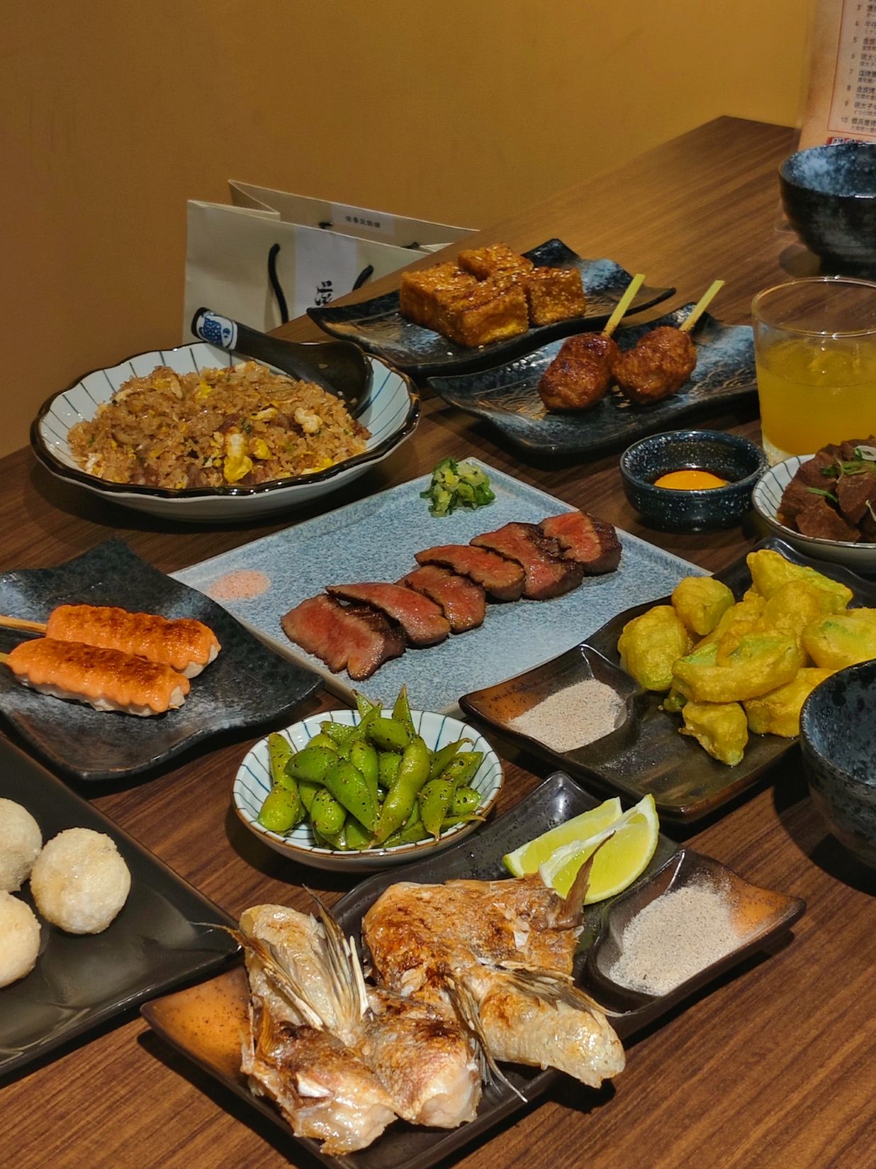 【中山林森北路居酒屋推薦】美味炭火牛舌烤肉、明太子雞肉串、讓愛吃串燒的你大飽口福|鑫炭號居酒屋! - 第25張圖 【中山林森北路居酒屋推薦】美味炭火牛舌烤肉、明太子雞肉串、讓愛吃串燒的你大飽口福|鑫炭號居酒屋!