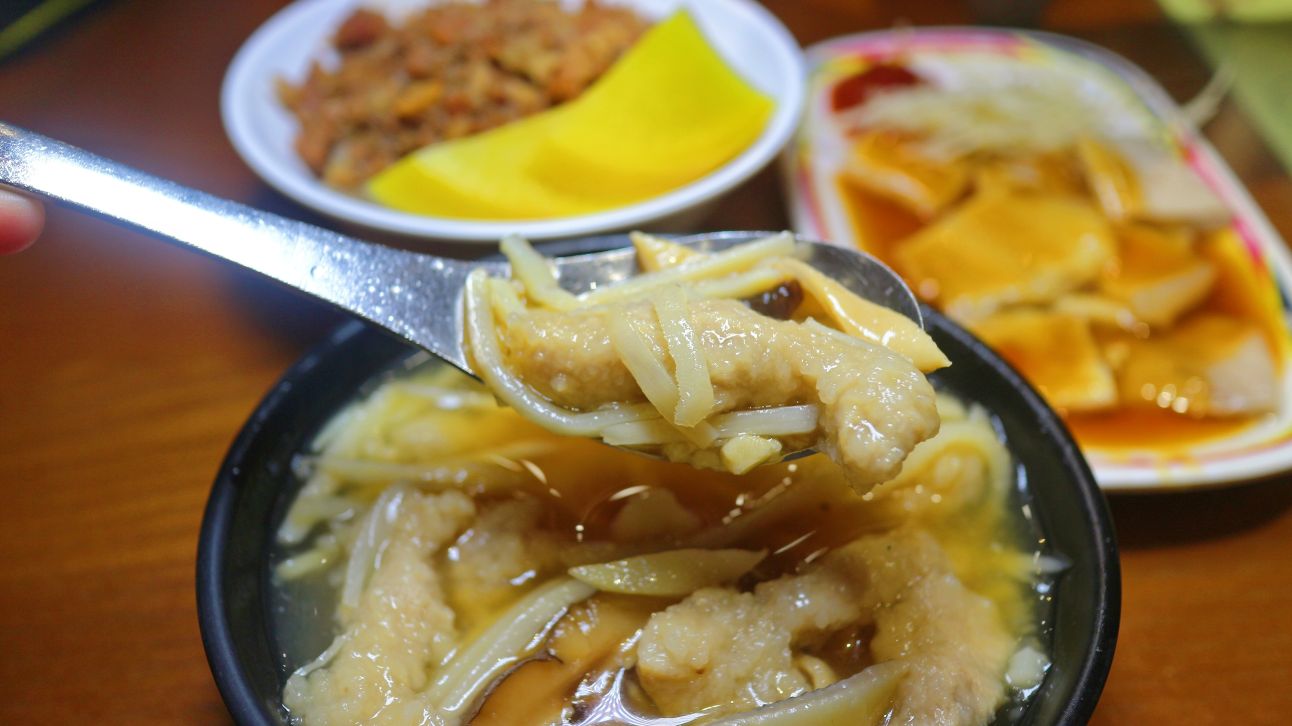 魯肉飯百年老店、創立民國9年、擄獲人心魚翅肉羹、魯肉飯超好吃、三元號魯肉飯! - 第11張圖 魯肉飯百年老店、創立民國9年、擄獲人心魚翅肉羹、魯肉飯超好吃、三元號魯肉飯!