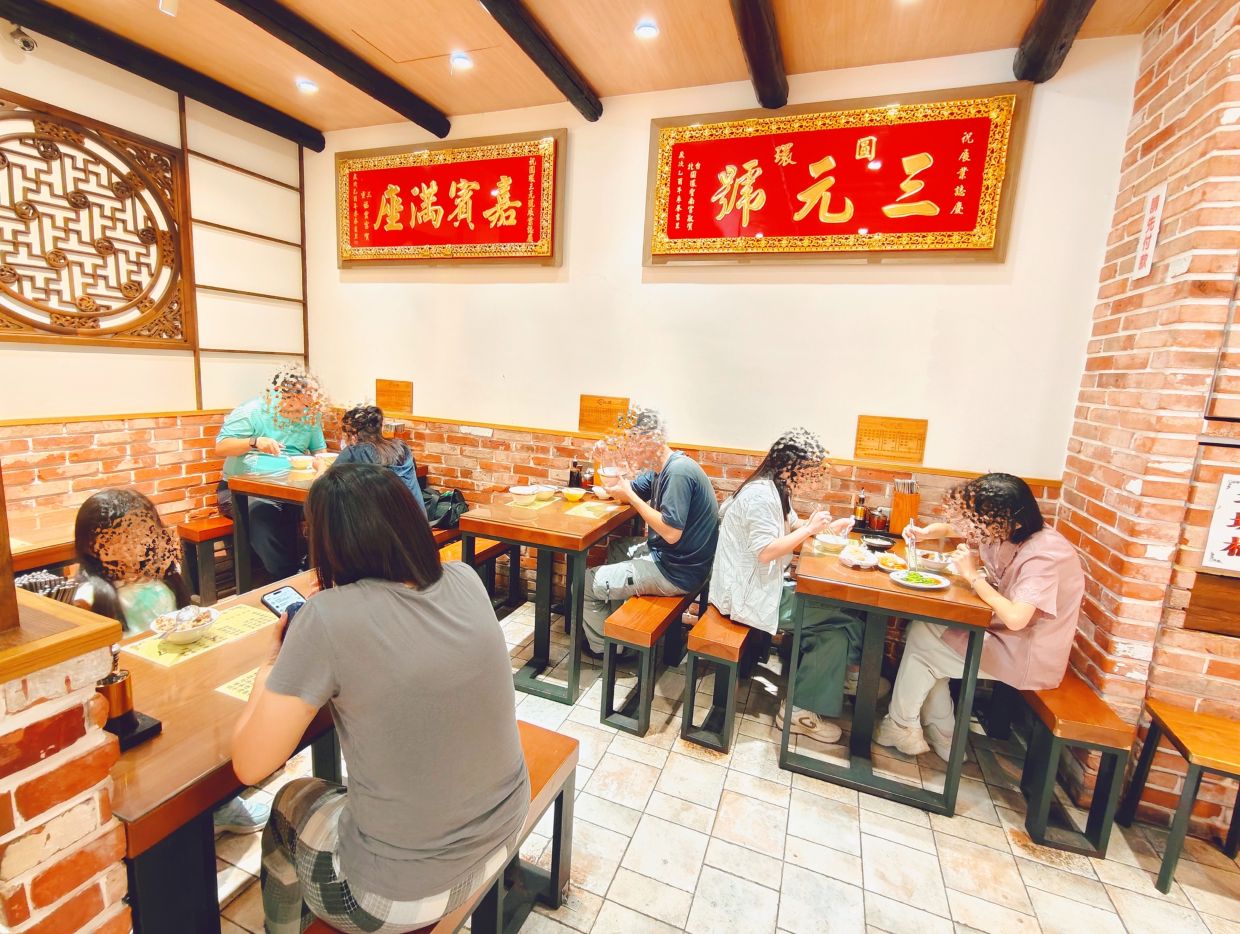 魯肉飯百年老店、創立民國9年、擄獲人心魚翅肉羹、魯肉飯超好吃、三元號魯肉飯! - 第4張圖 魯肉飯百年老店、創立民國9年、擄獲人心魚翅肉羹、魯肉飯超好吃、三元號魯肉飯!