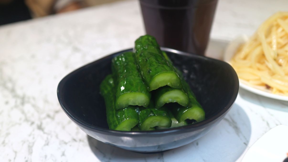 江子翠美食｜許多獨門料理、澎湃米線百元吃好飽、鷄小二米線 完美的一餐！