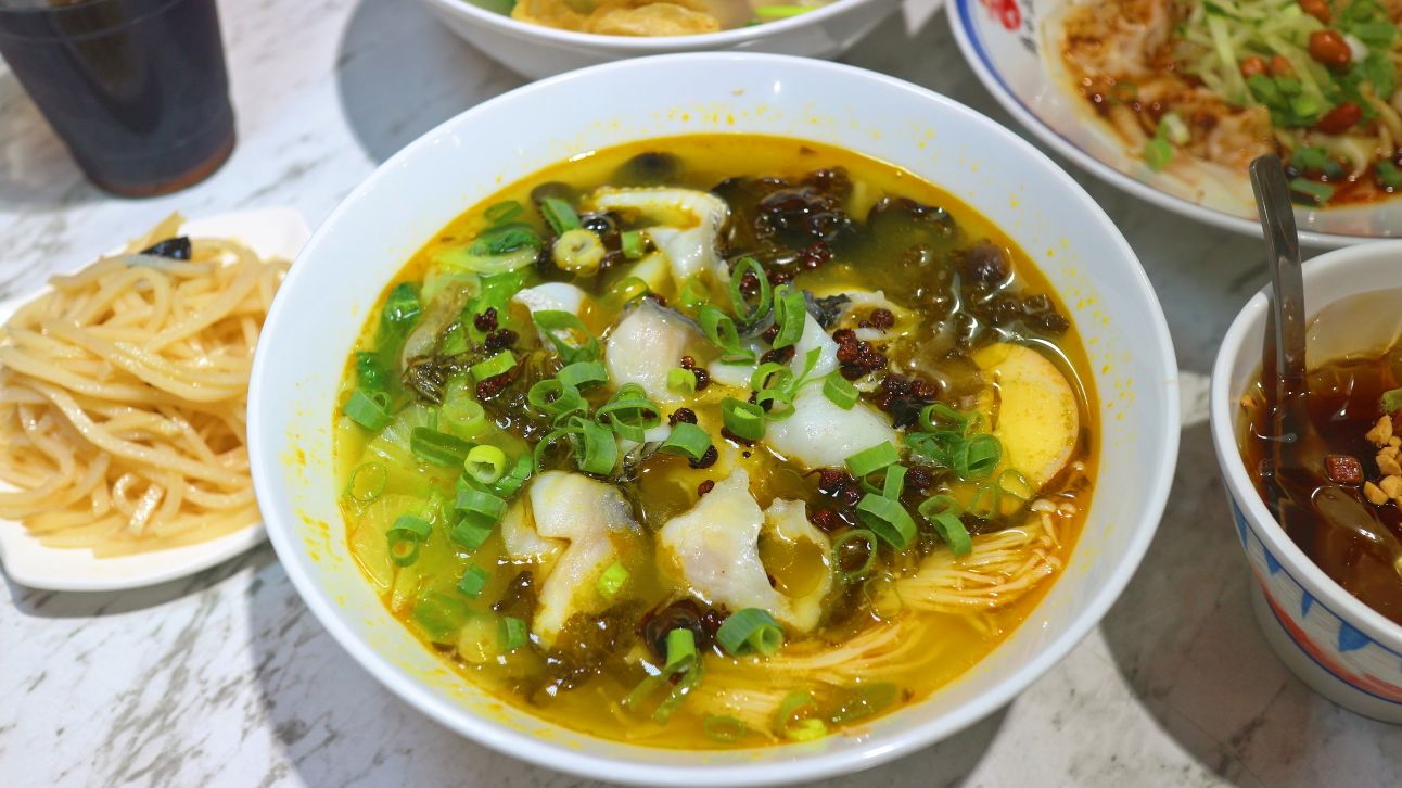 江子翠美食｜許多獨門料理、澎湃米線百元吃好飽、鷄小二米線 完美的一餐！