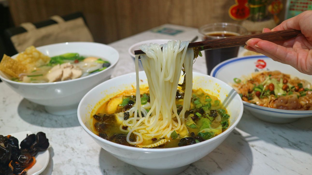 江子翠美食｜許多獨門料理、澎湃米線百元吃好飽、鷄小二米線 完美的一餐！