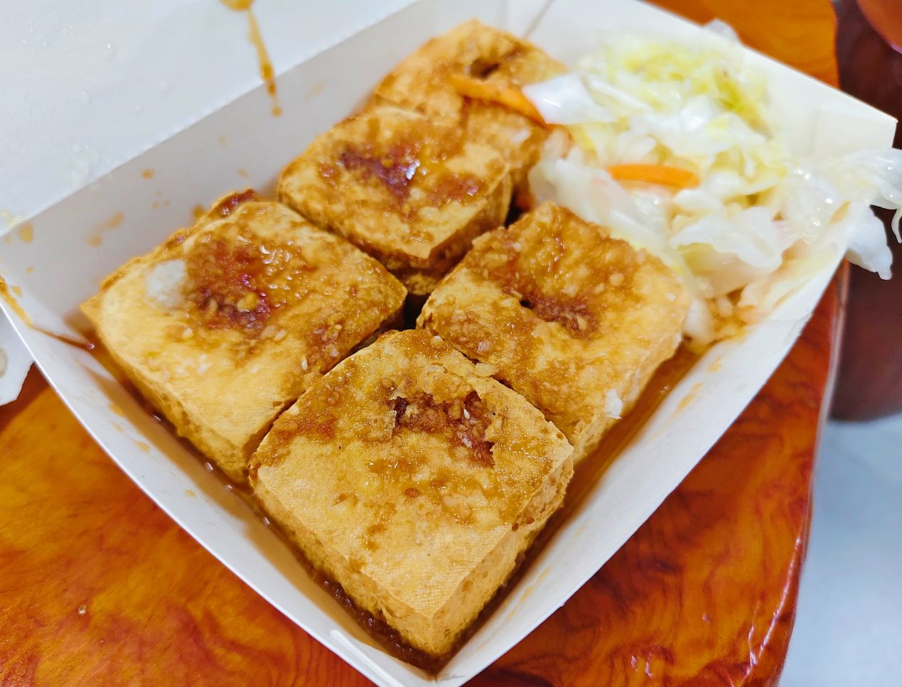 花蓮美崙小吃｜白燈塔公園旁邊現煎炸臭豆腐、蔥油餅、美崙現炸臭豆腐！