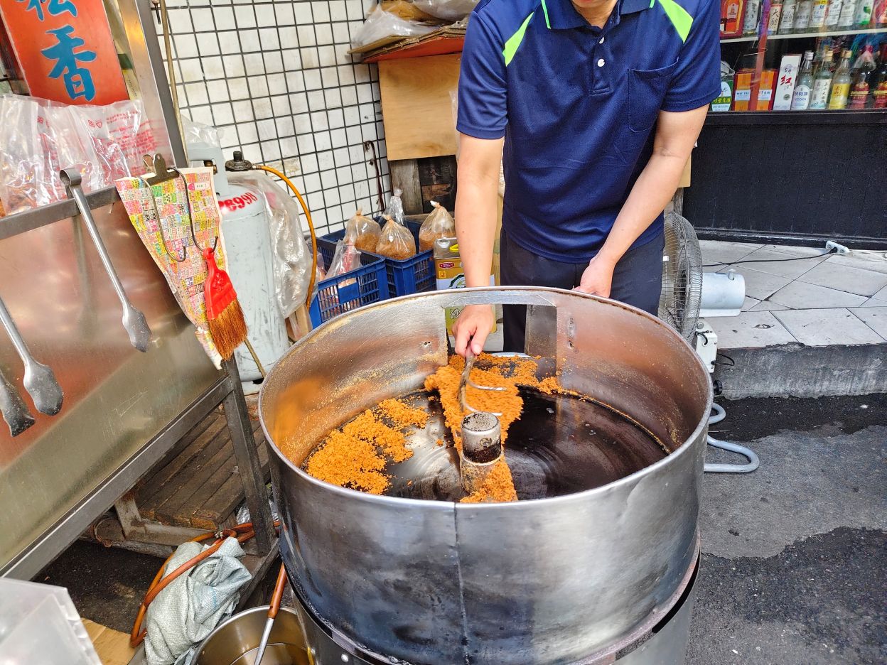 板橋國慶市場、培根肉鬆起士蛋餅爆餡好過癮、法國吐司尬肉鬆邪惡登場、草莓厚片加肉鬆超犯規、稀飯肉鬆真的是超級絕配!泰德肉鬆鋪! - 第9張圖 板橋國慶市場、培根肉鬆起士蛋餅爆餡好過癮、法國吐司尬肉鬆邪惡登場、草莓厚片加肉鬆超犯規、稀飯肉鬆真的是超級絕配!泰德肉鬆鋪!