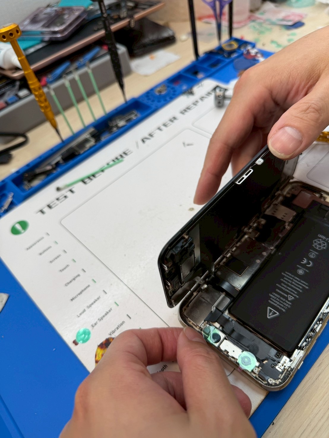 大竹手機維修推薦|平價快速現場維修、iPhone11換電池親身分享、完美手機現場維修 大竹店! - 第16張圖 大竹手機維修推薦|平價快速現場維修、iPhone11換電池親身分享、完美手機現場維修 大竹店!