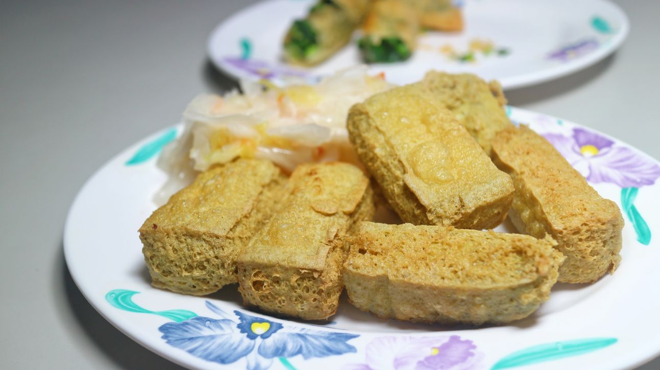 宜蘭員山美食|淡綠色脆皮臭豆腐怎麼那麼好吃、阿嬤臭豆腐! - 第8張圖 宜蘭員山美食|淡綠色脆皮臭豆腐怎麼那麼好吃、阿嬤臭豆腐!